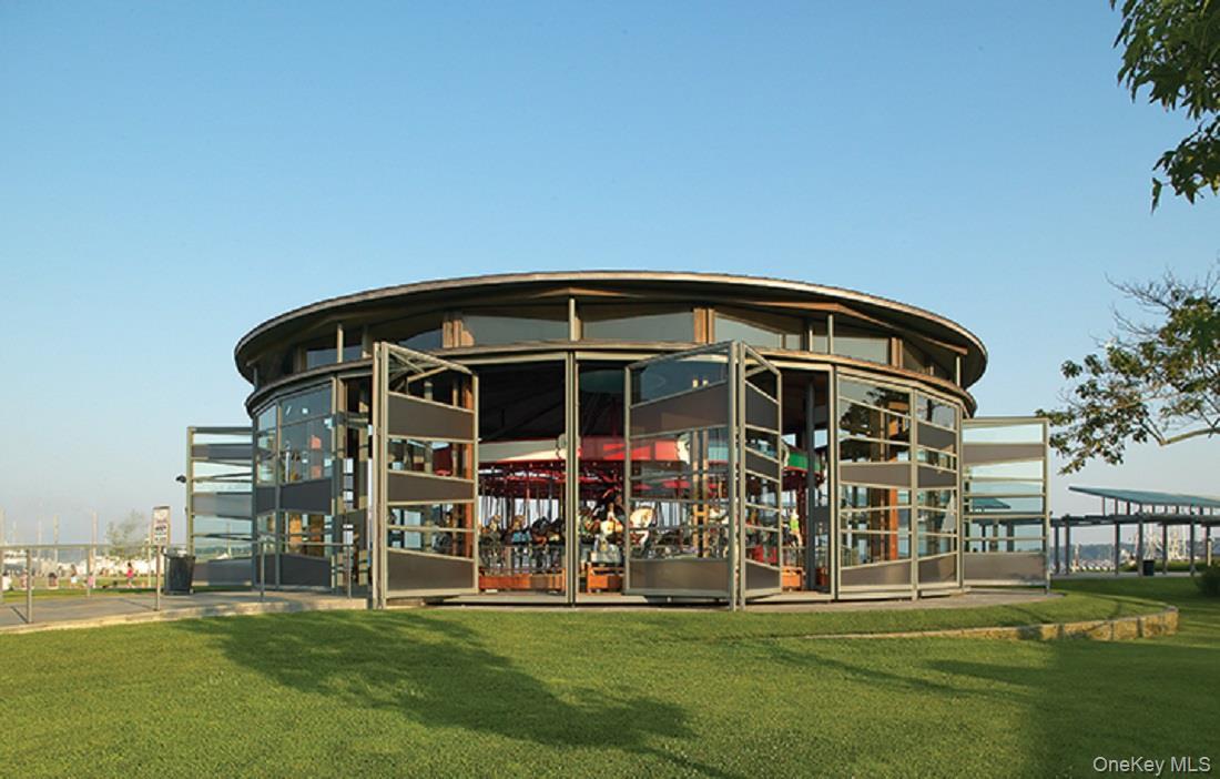 Single Family 1st  Suffolk County, NY 11944, MLS-912884-23