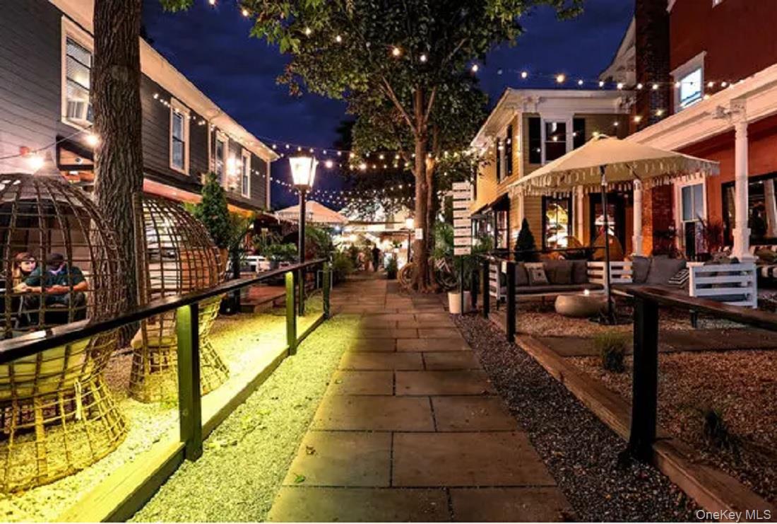 Single Family 1st  Suffolk County, NY 11944, MLS-912884-26