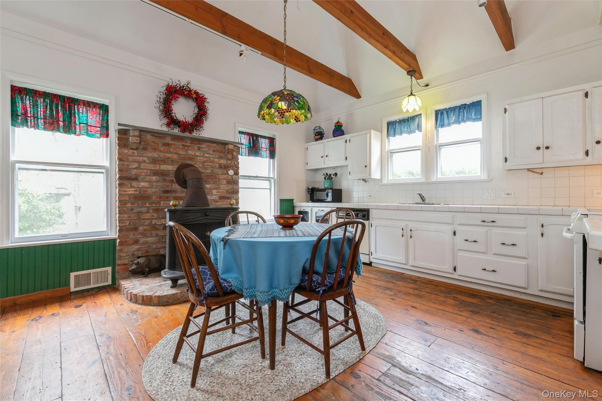 Single Family 1st  Suffolk County, NY 11944, MLS-912884-9