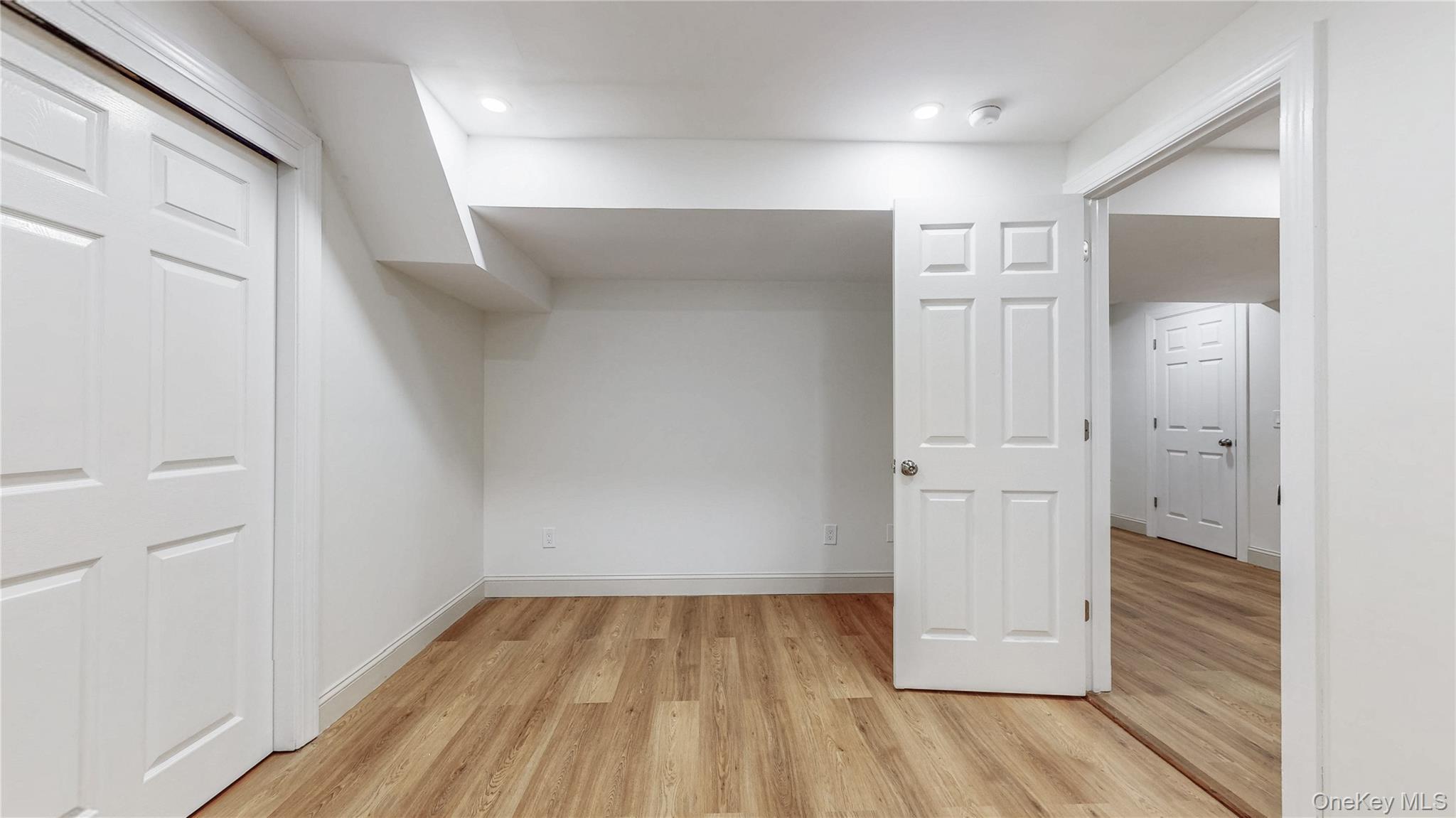 Single Family Red Creek  Suffolk County, NY 11946, MLS-912896-27