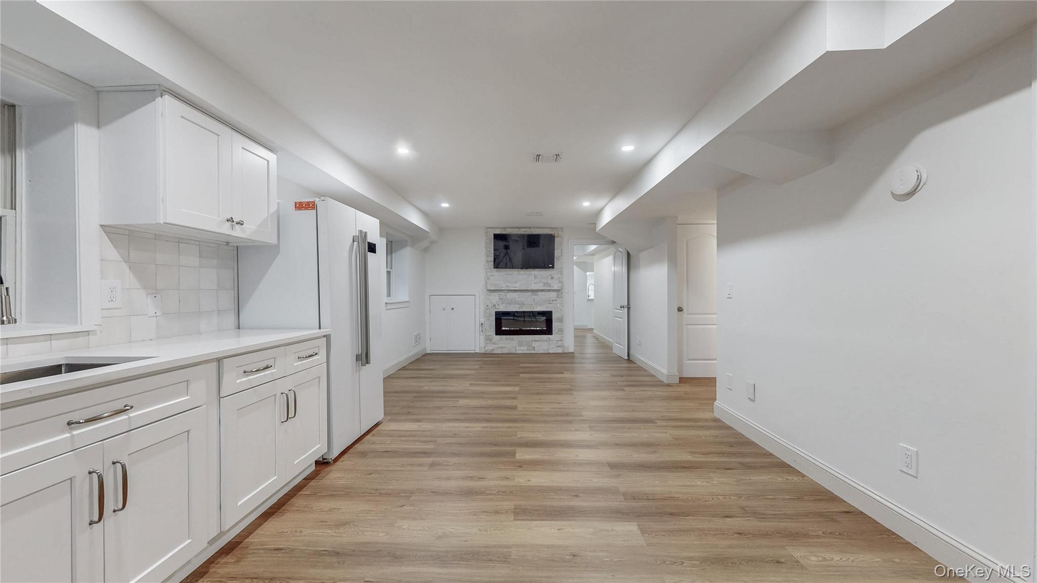 Single Family Red Creek  Suffolk County, NY 11946, MLS-912896-31