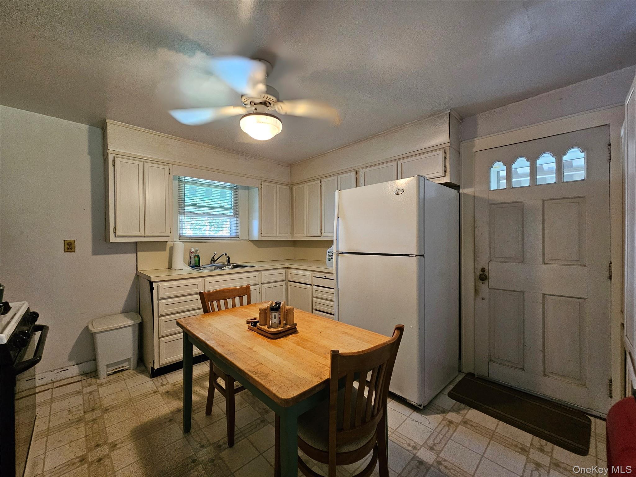 Single Family Cross  Nassau County, NY 11560, MLS-912897-10