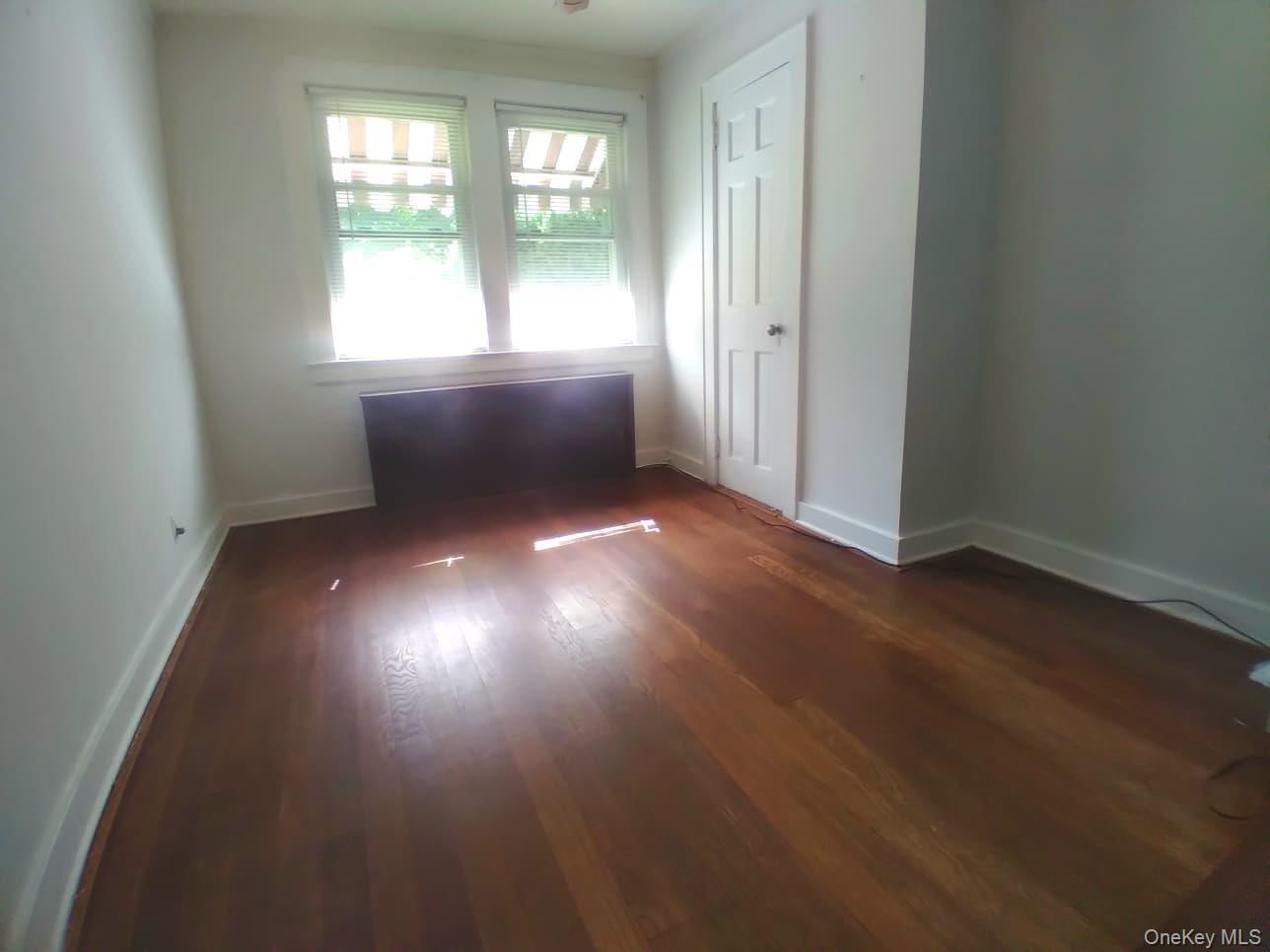 Single Family Cross  Nassau County, NY 11560, MLS-912897-17