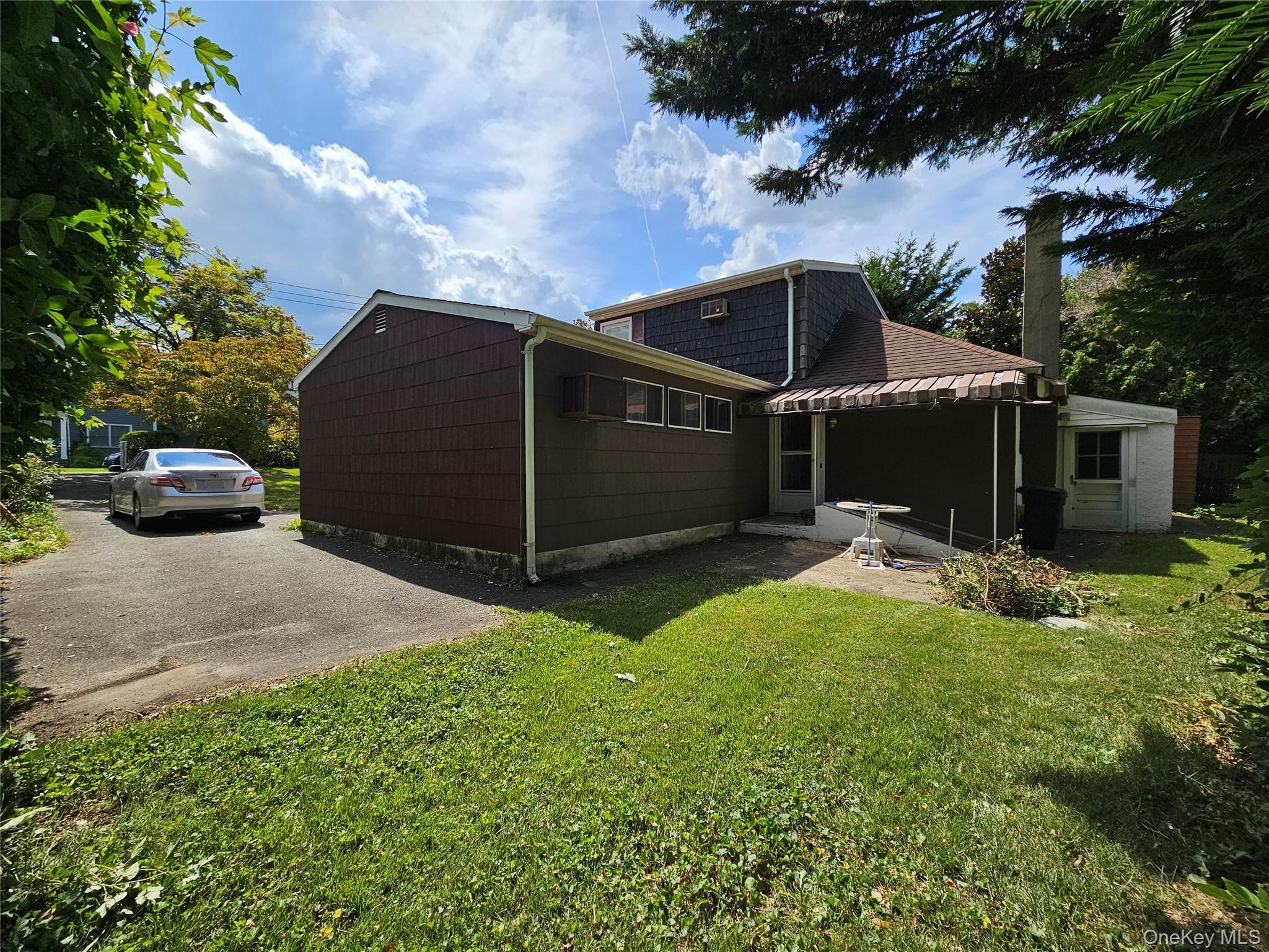 Single Family Cross  Nassau County, NY 11560, MLS-912897-3