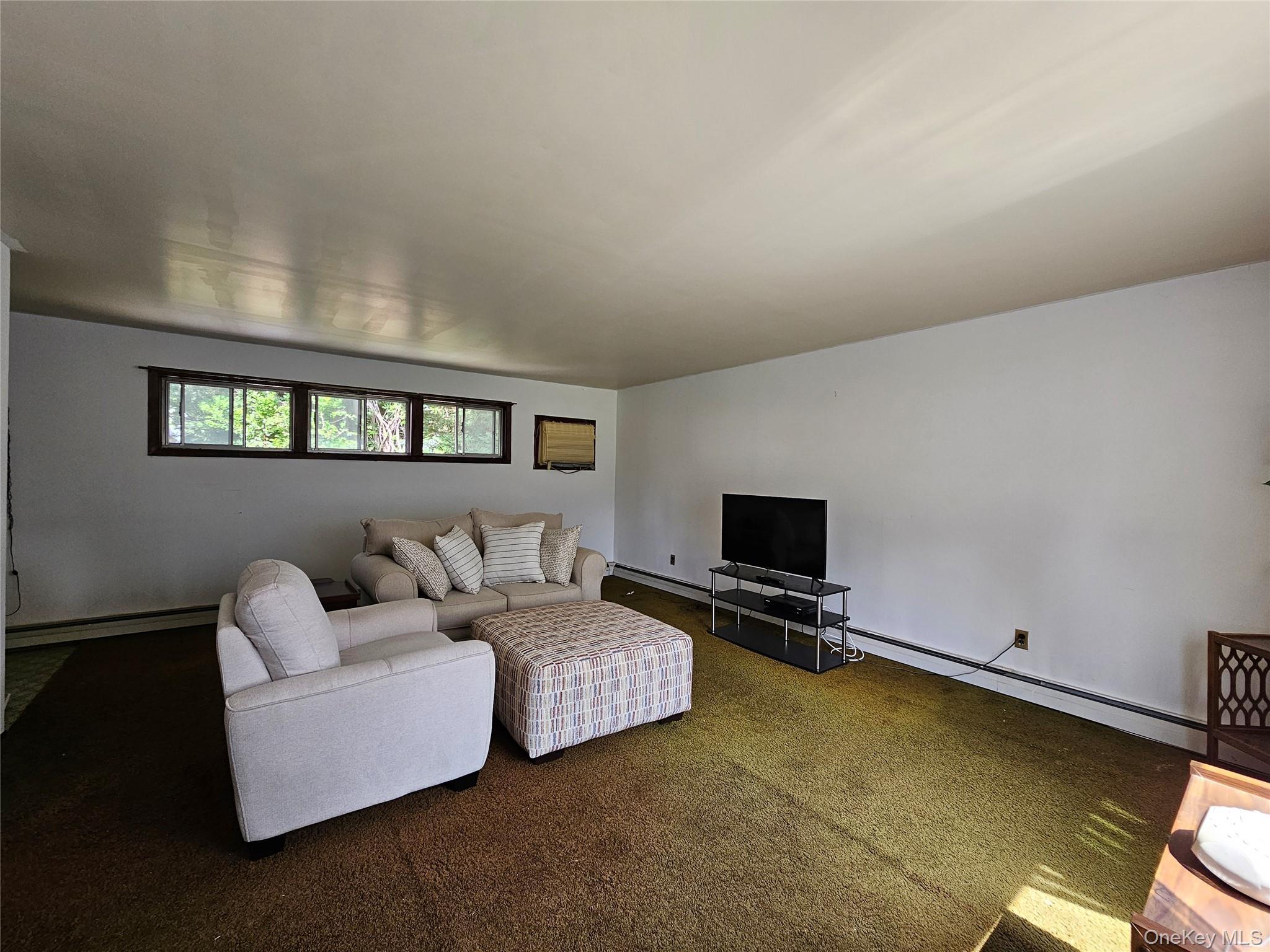 Single Family Cross  Nassau County, NY 11560, MLS-912897-5