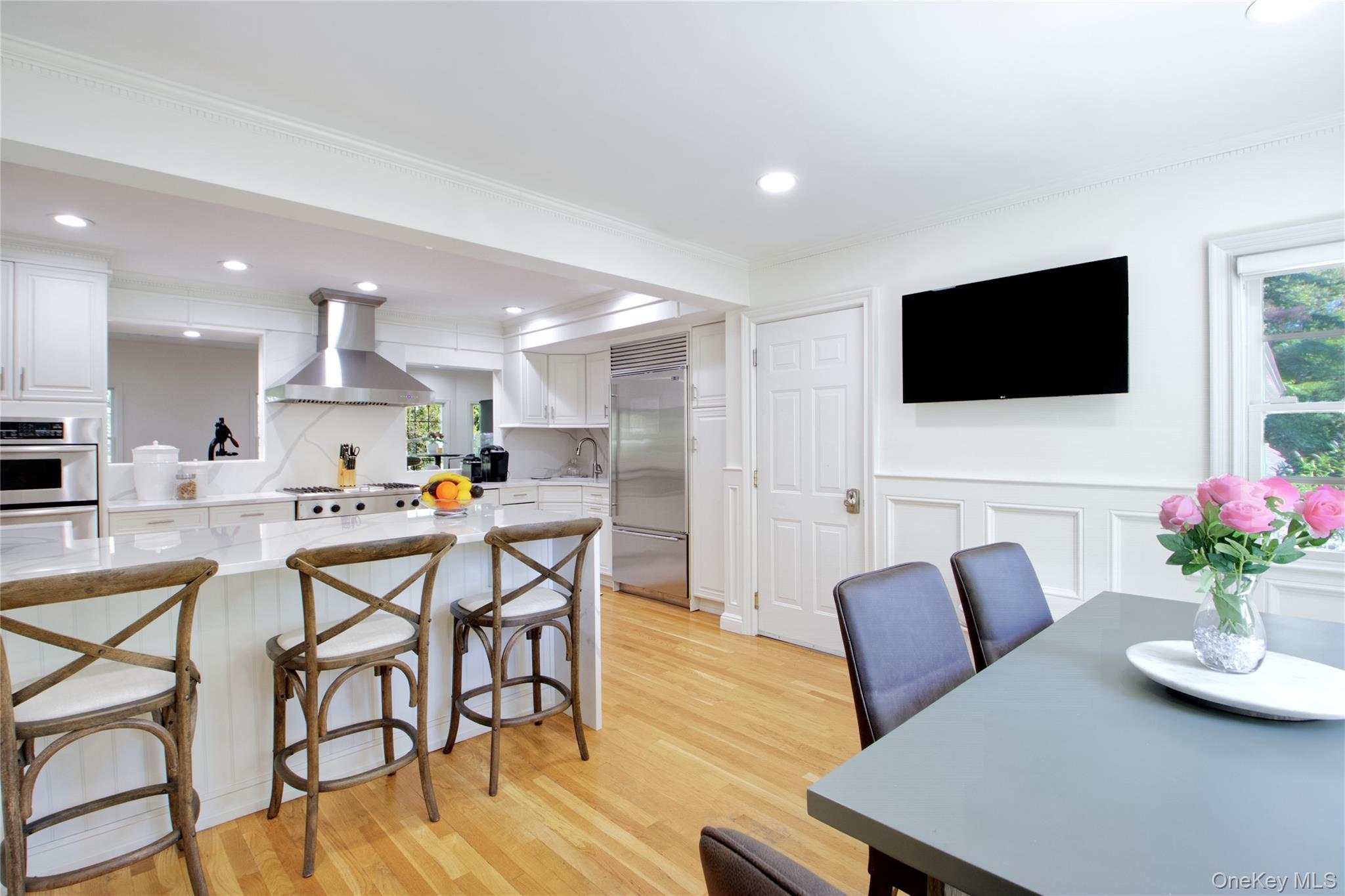 Single Family Squirrel Hill Nassau County, NY 11577, MLS-912901-11