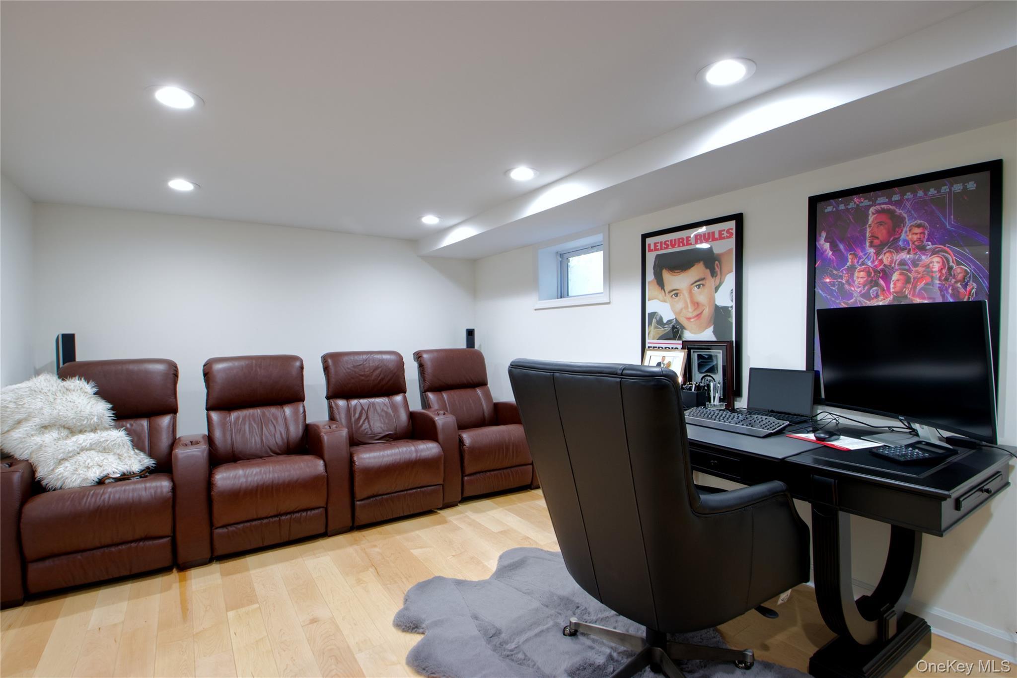 Single Family Squirrel Hill Nassau County, NY 11577, MLS-912901-27