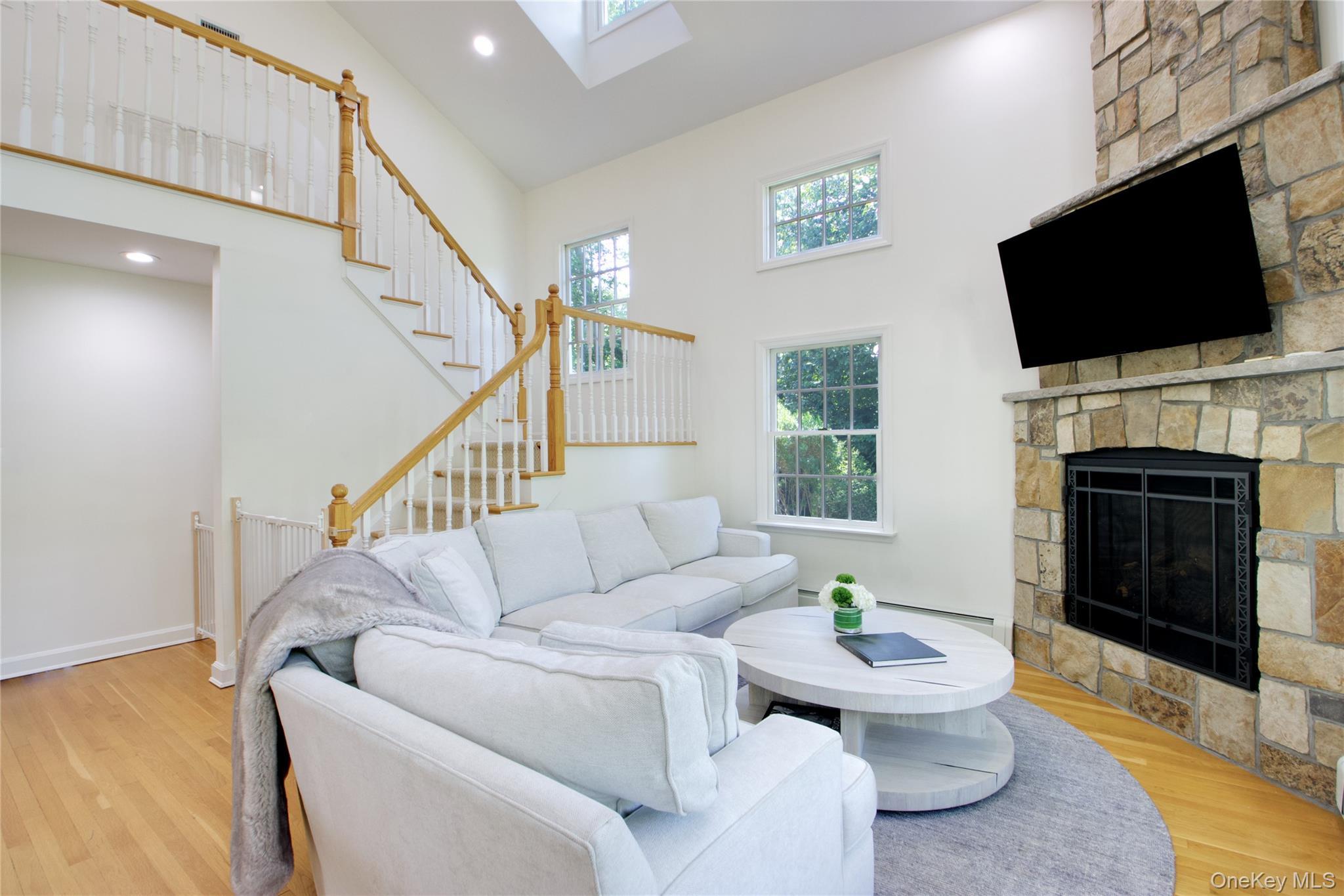 Single Family Squirrel Hill Nassau County, NY 11577, MLS-912901-7