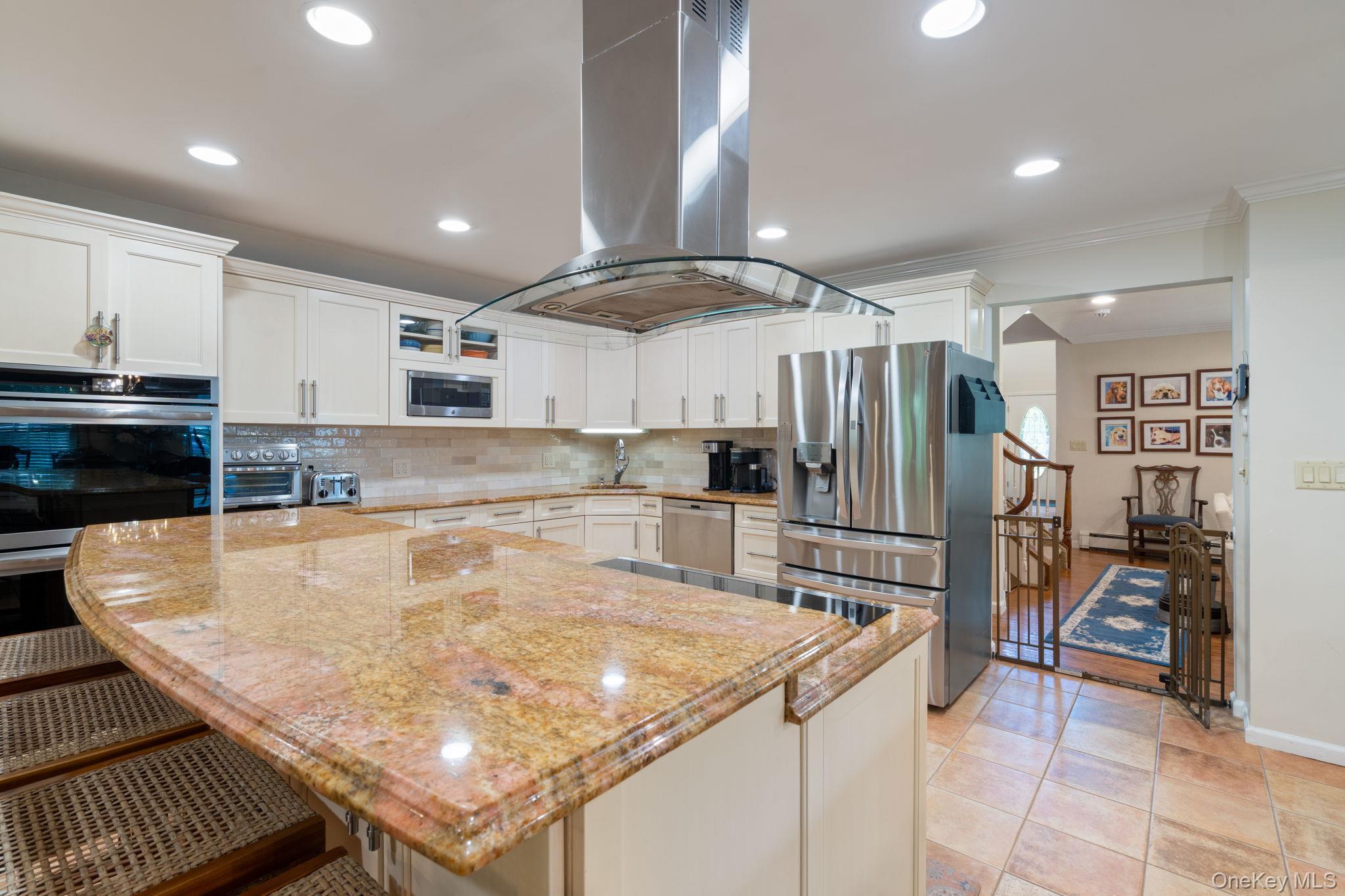 Single Family Daniel  Suffolk County, NY 11733, MLS-912911-11