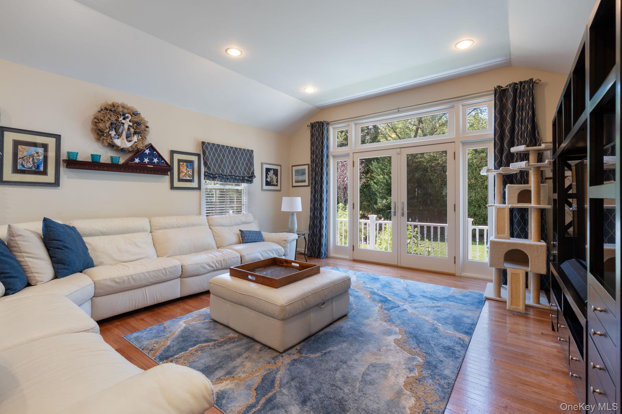 Single Family Daniel  Suffolk County, NY 11733, MLS-912911-17