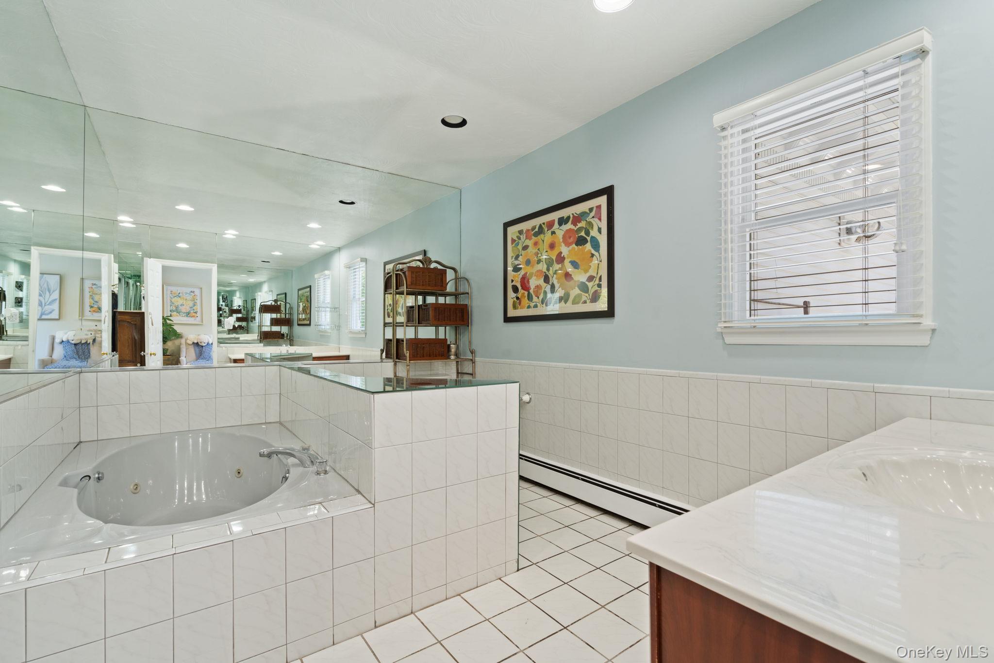 Single Family Daniel  Suffolk County, NY 11733, MLS-912911-24