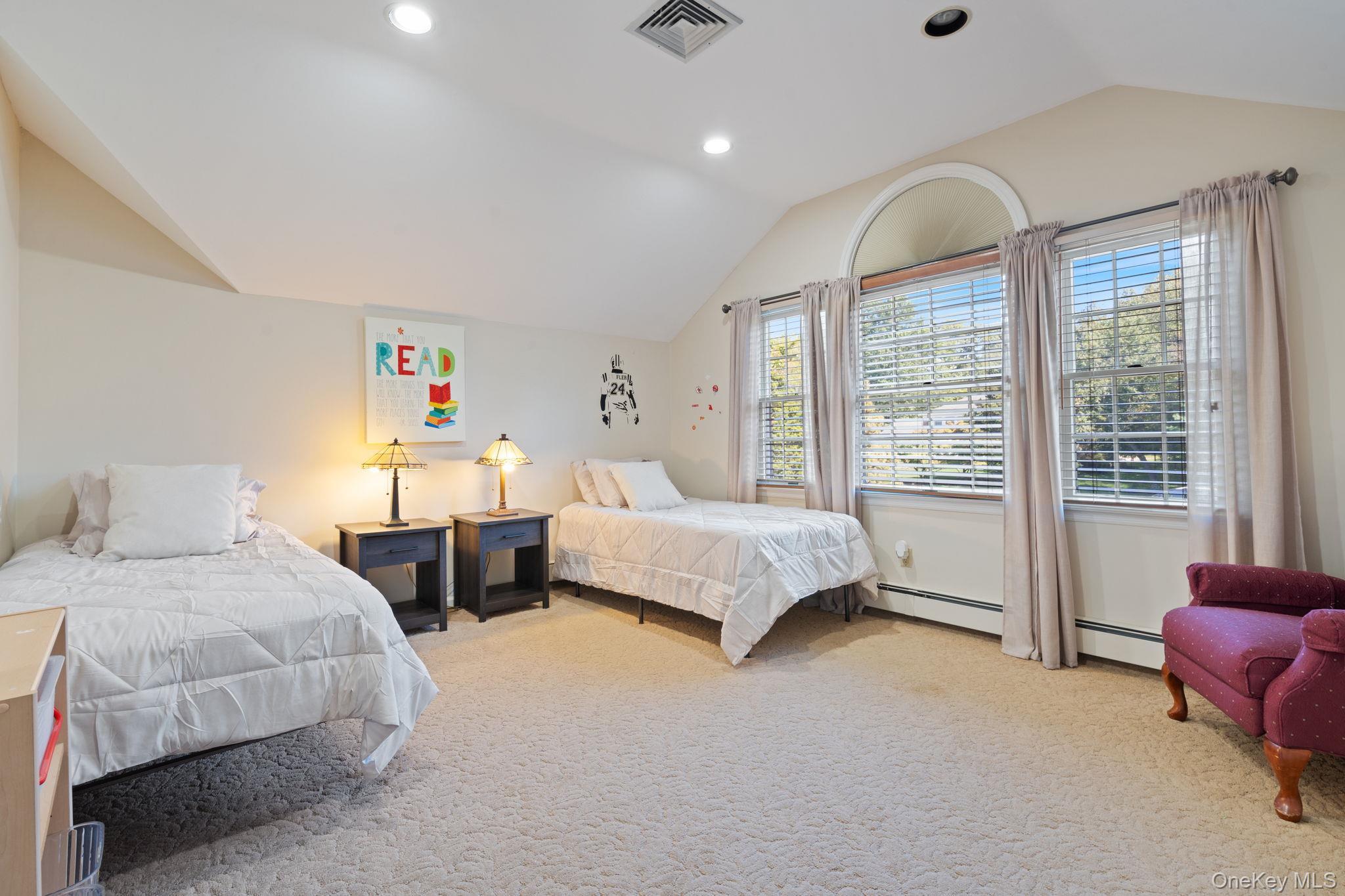 Single Family Daniel  Suffolk County, NY 11733, MLS-912911-27