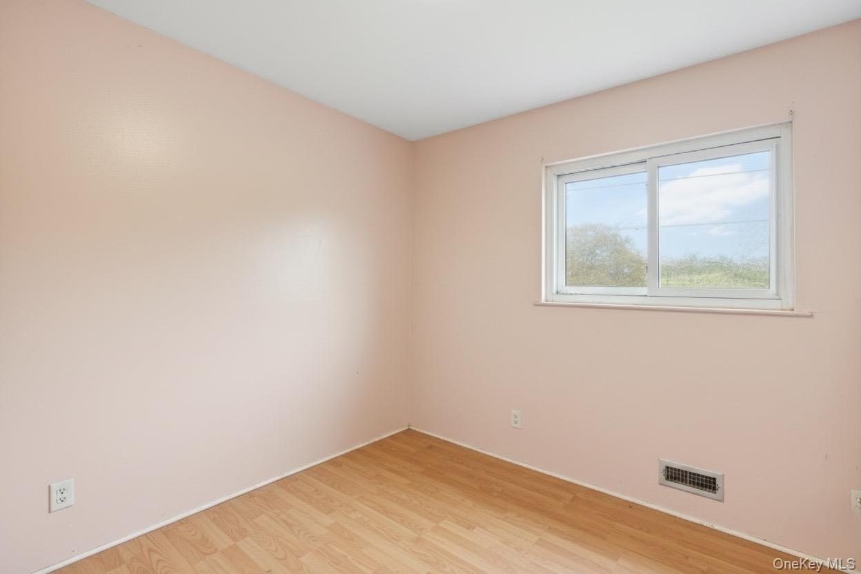 Single Family Gibson  Suffolk County, NY 11717, MLS-912913-5