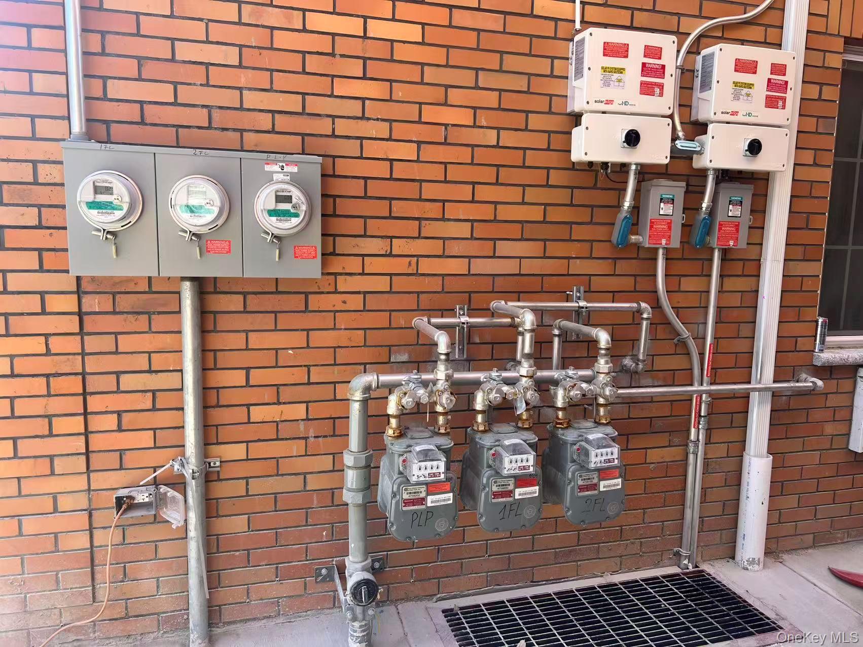 Single Family Clarence  Bronx, NY 10465, MLS-912927-2