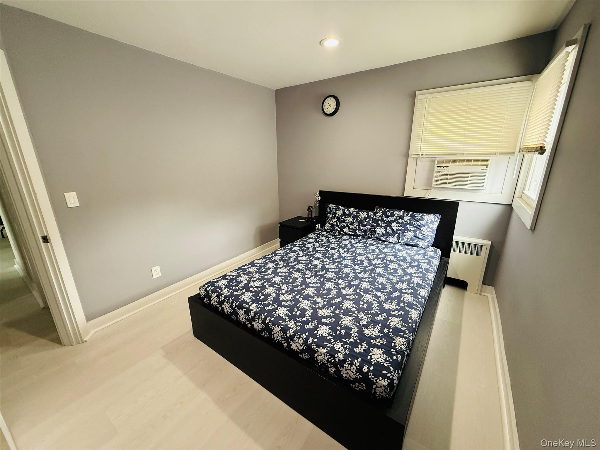 Single Family Central Suffolk County, NY 11703, MLS-912929-14