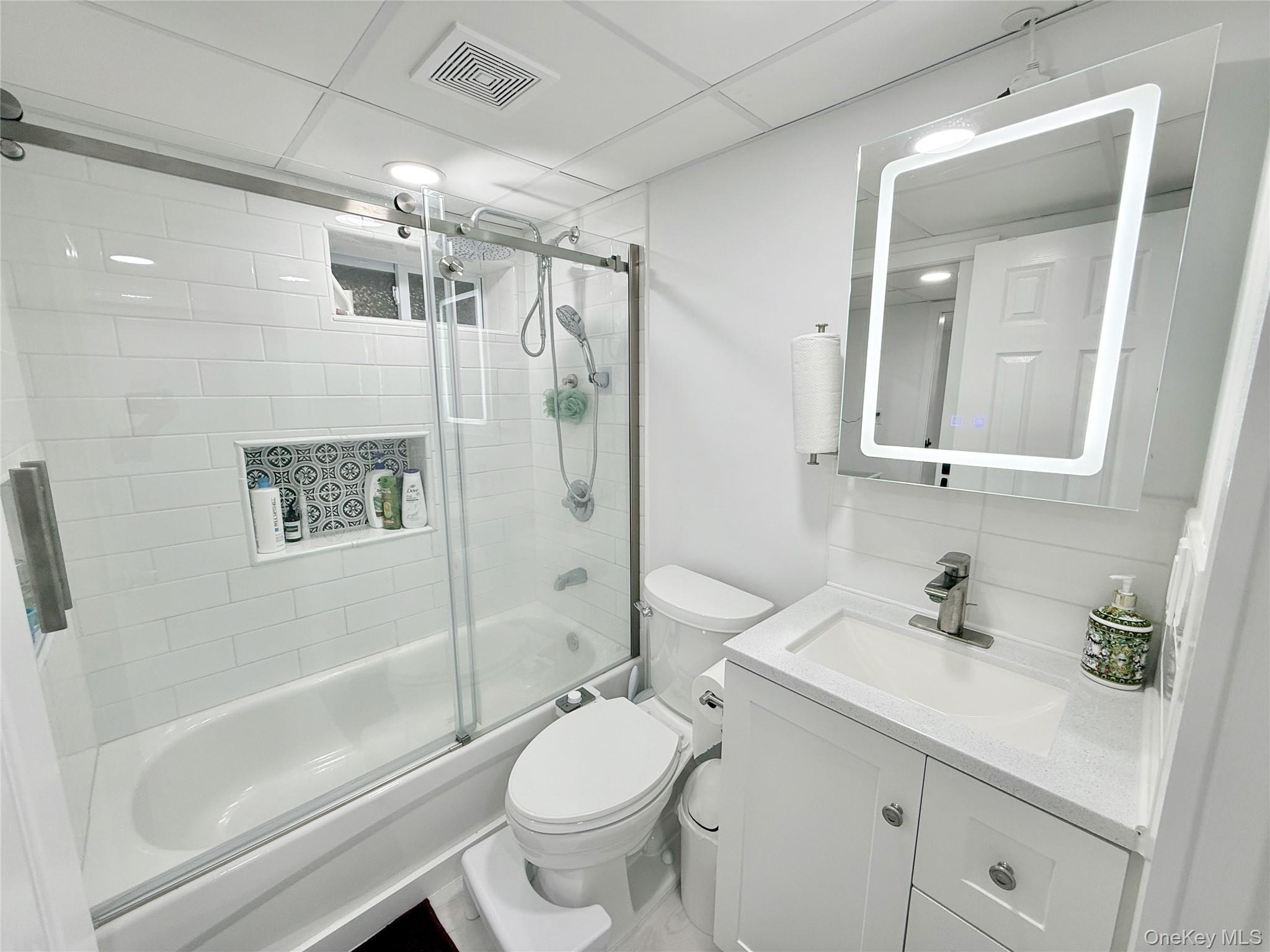 Single Family Central Suffolk County, NY 11703, MLS-912929-23