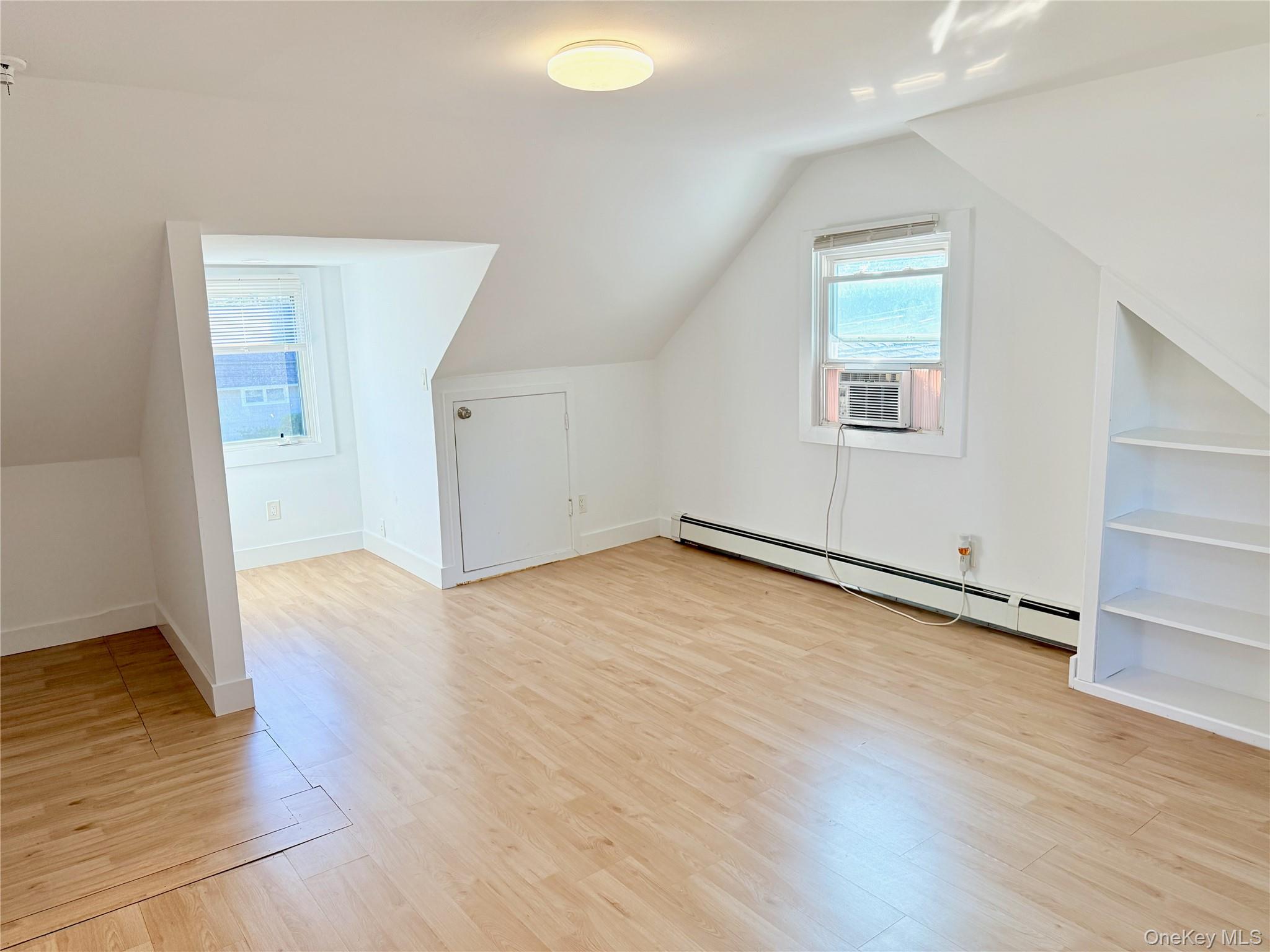 Single Family Central Suffolk County, NY 11703, MLS-912929-25