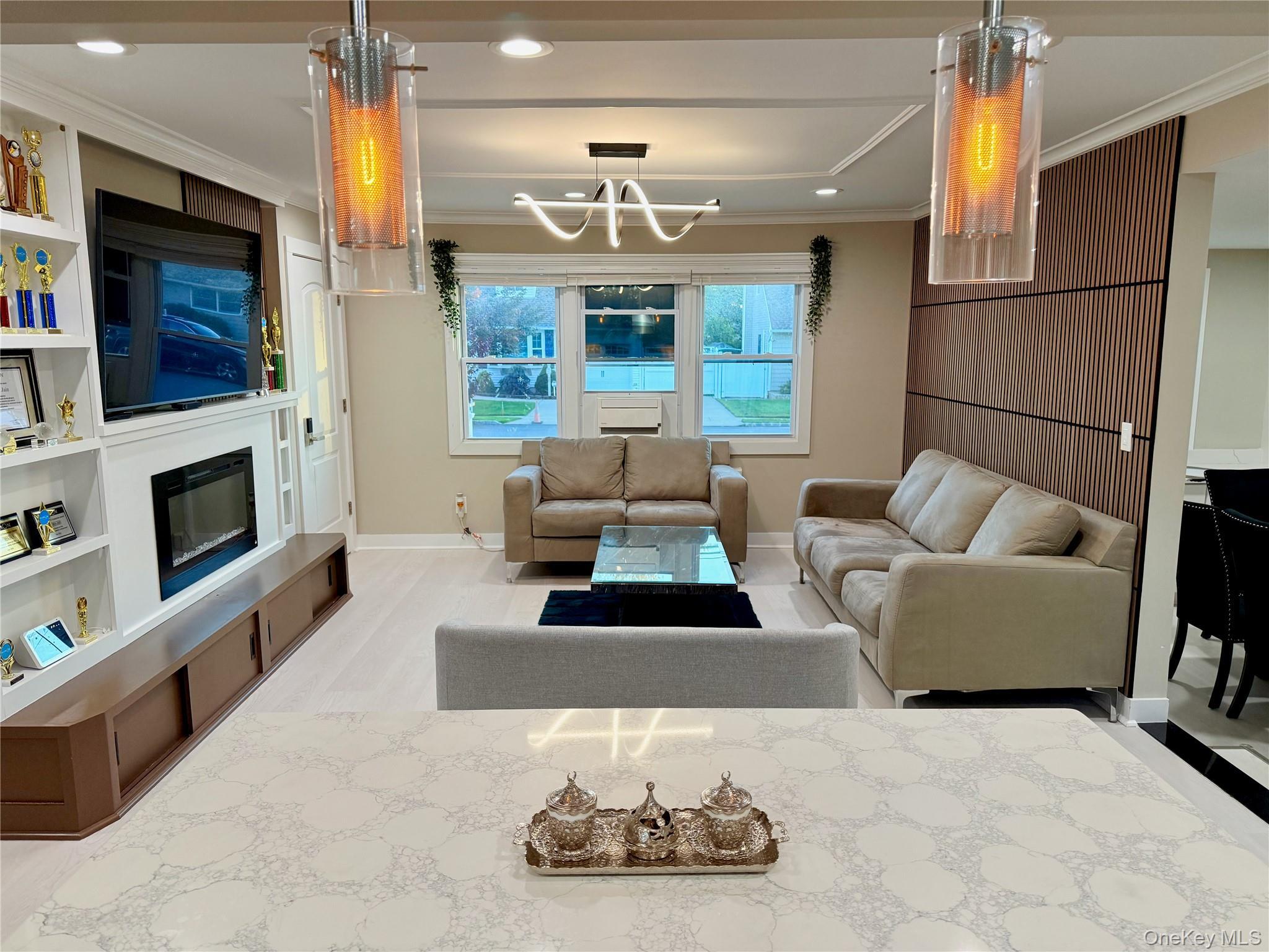 Single Family Central Suffolk County, NY 11703, MLS-912929-5