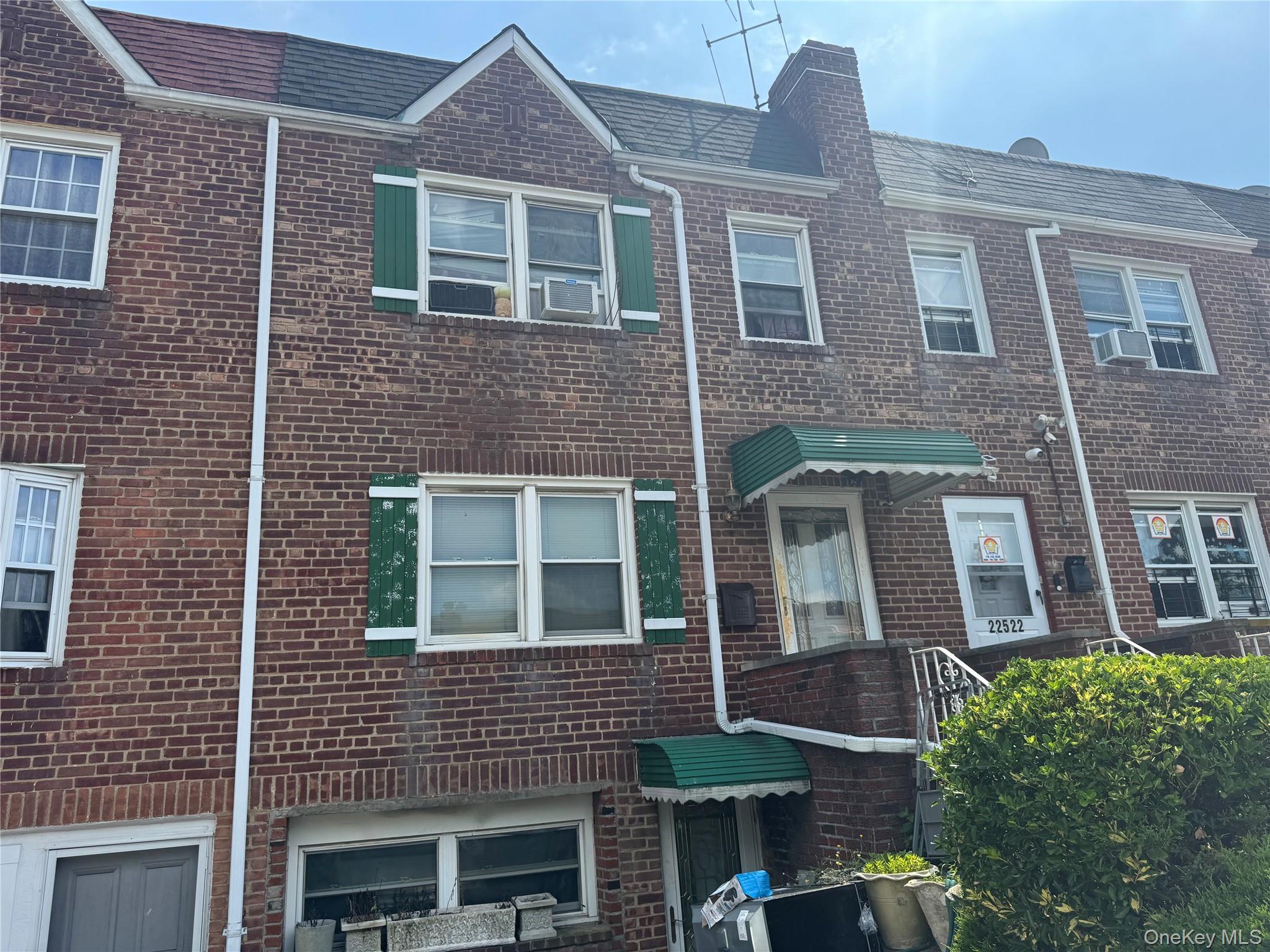 Single Family Murdock  Queens, NY 11429, MLS-912943-2