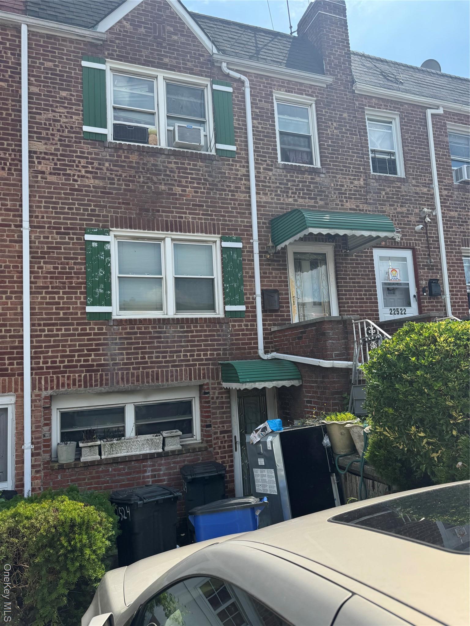 Single Family Murdock  Queens, NY 11429, MLS-912943-3