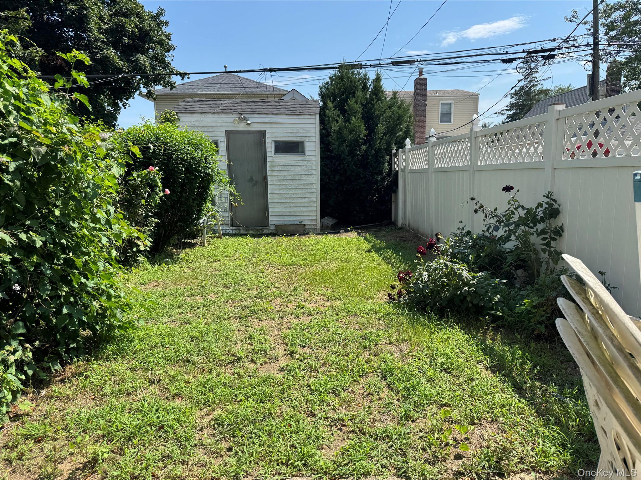 Single Family Murdock  Queens, NY 11429, MLS-912943-5