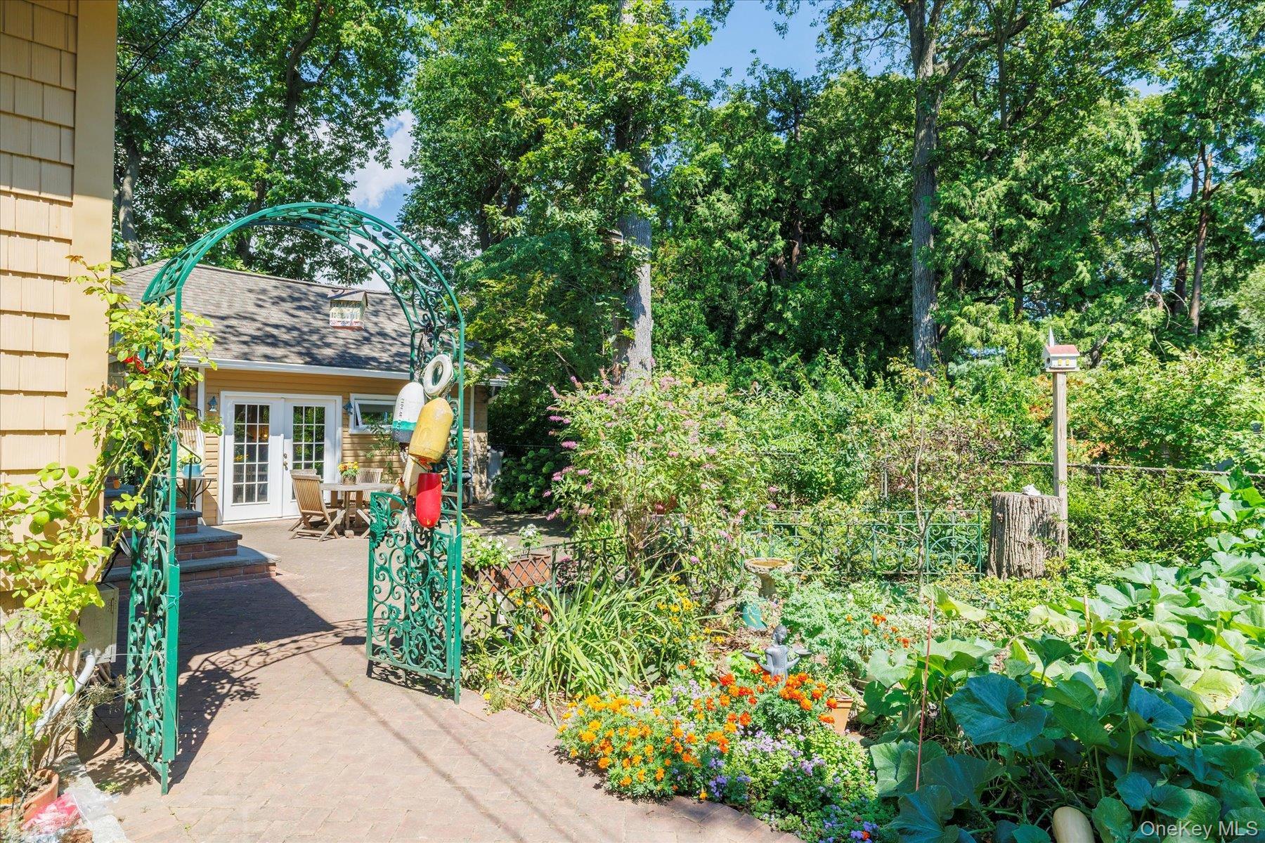 Single Family New York Nassau County, NY 11510, MLS-912954-10