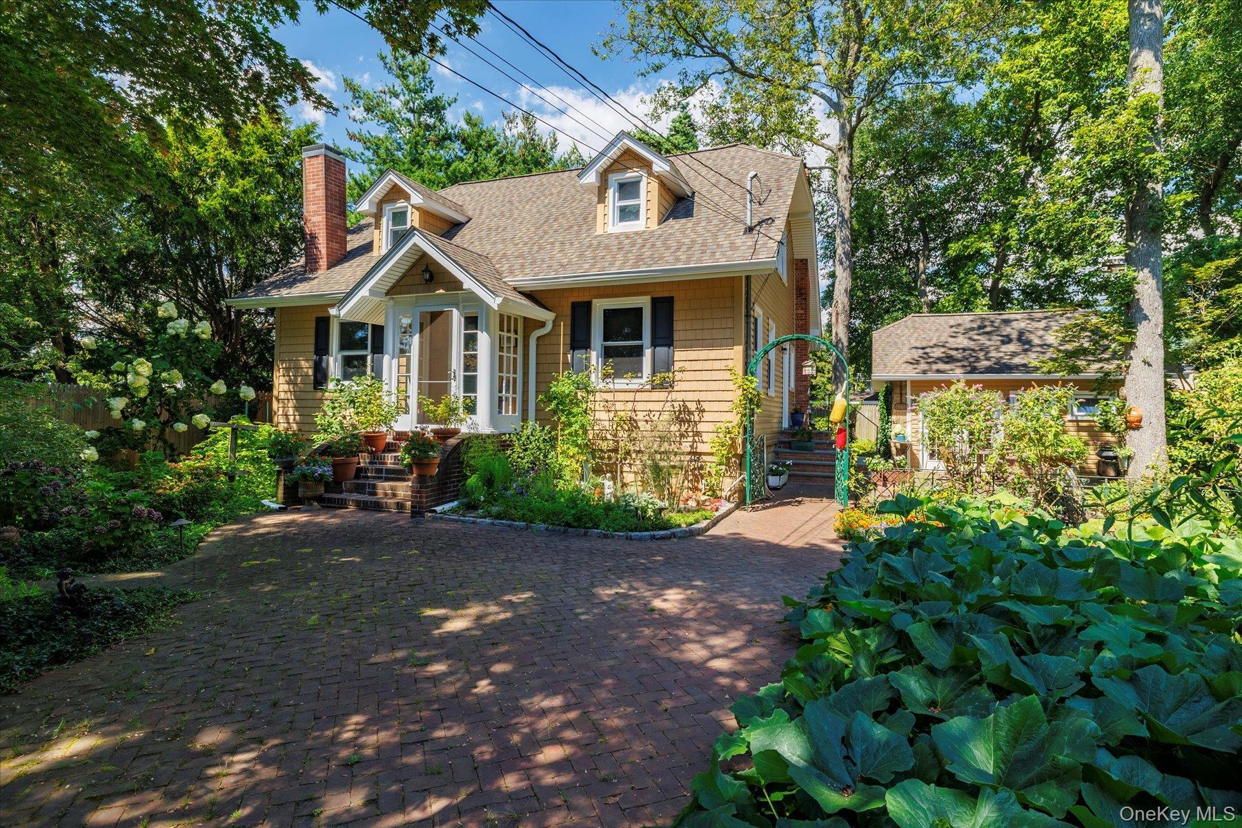 Single Family New York Nassau County, NY 11510, MLS-912954-2