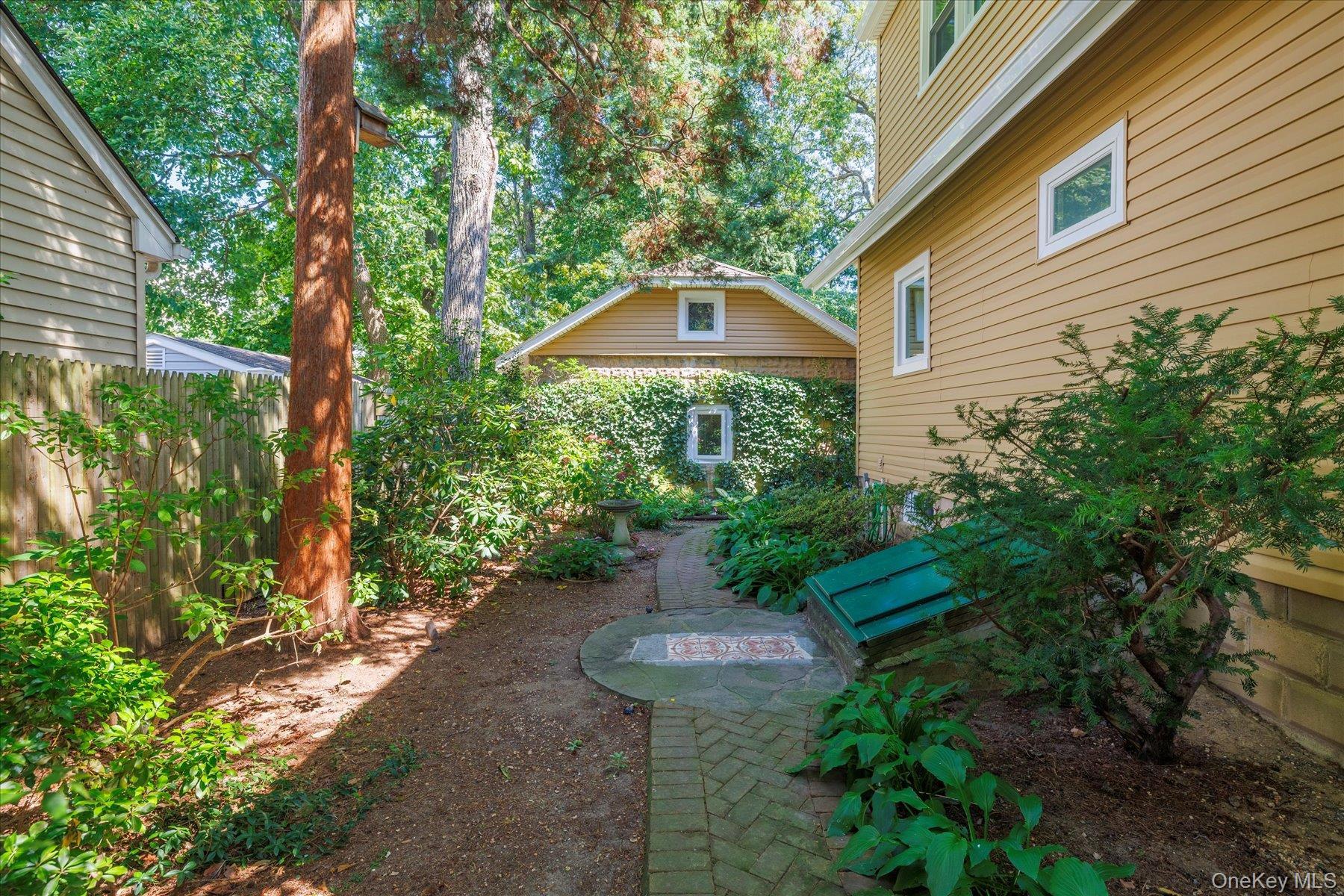 Single Family New York Nassau County, NY 11510, MLS-912954-26