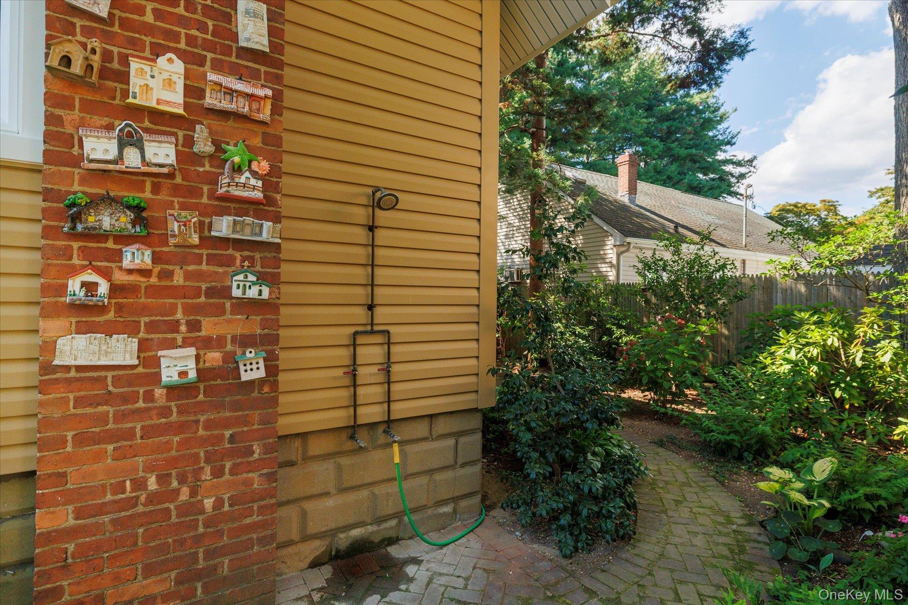 Single Family New York Nassau County, NY 11510, MLS-912954-9