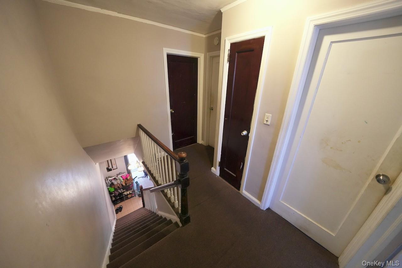 Single Family Fenton Ave  Bronx, NY 10469, MLS-913011-15