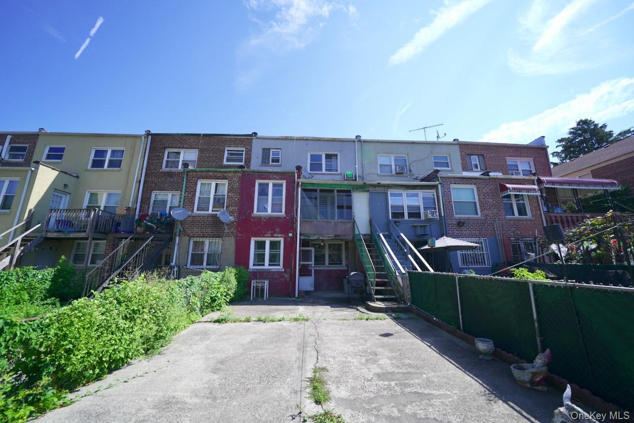 Single Family Fenton Ave  Bronx, NY 10469, MLS-913011-39