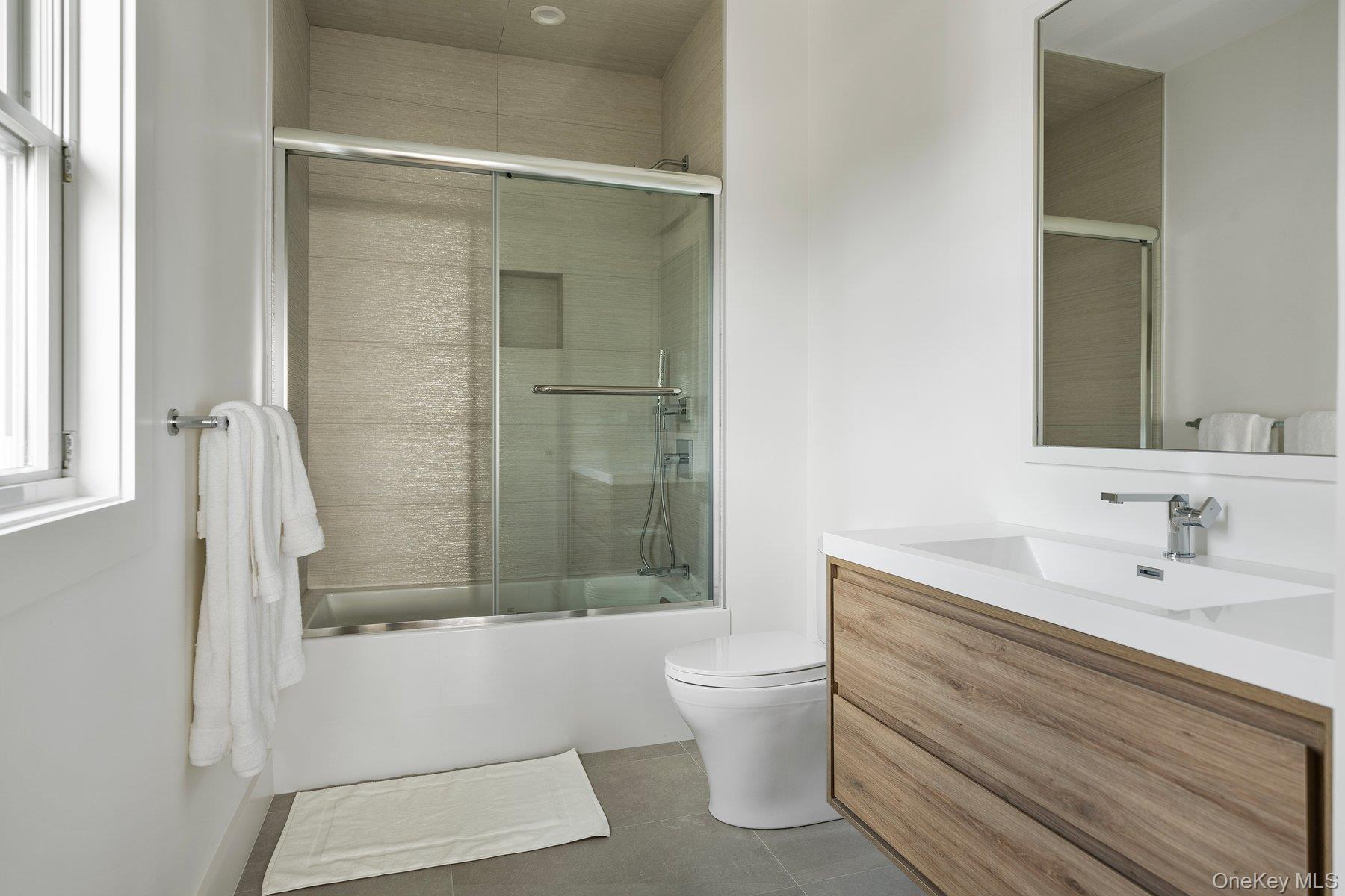 Single Family Dune Suffolk County, NY 11978, MLS-913015-14