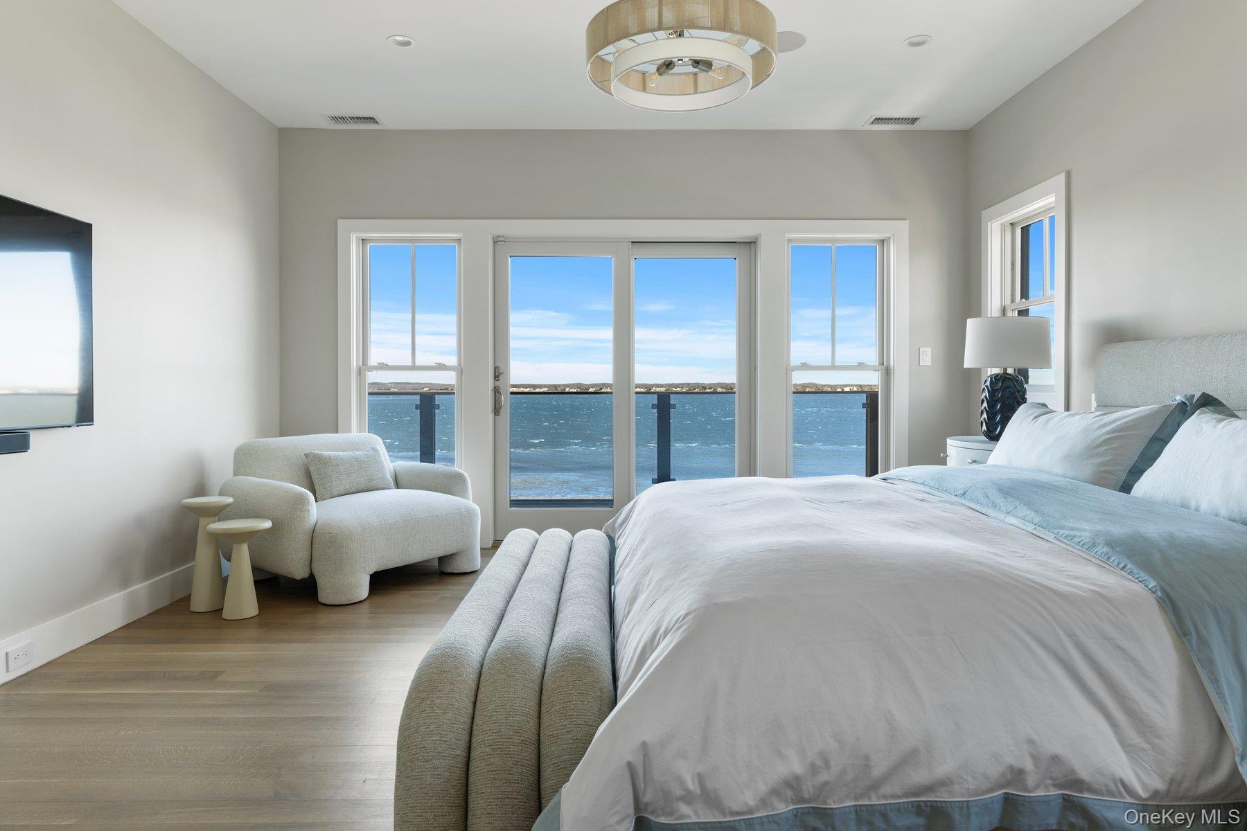 Single Family Dune Suffolk County, NY 11978, MLS-913015-22