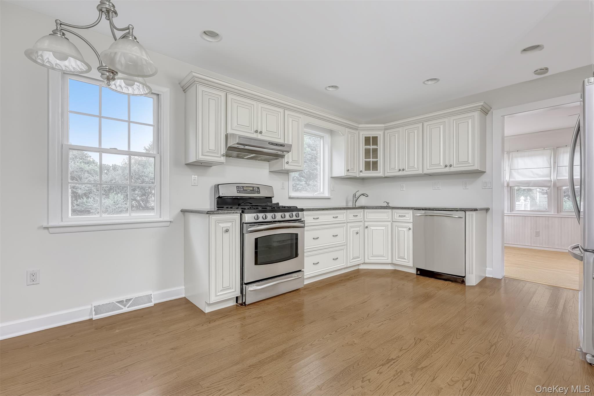 Single Family Church Rockland County, NY 10901, MLS-913029-7