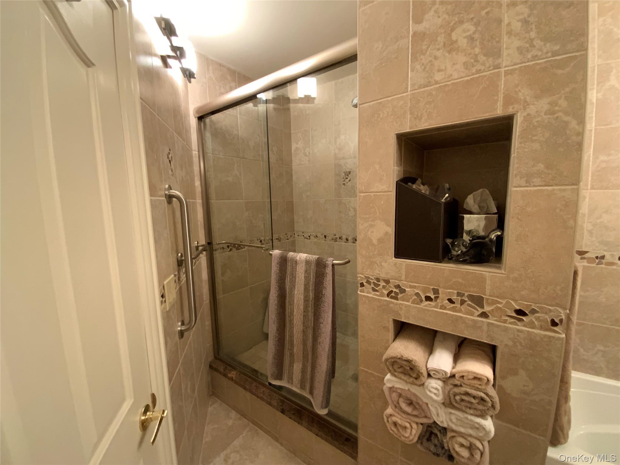 Coop Grand Central  Queens, NY 11005, MLS-913045-12