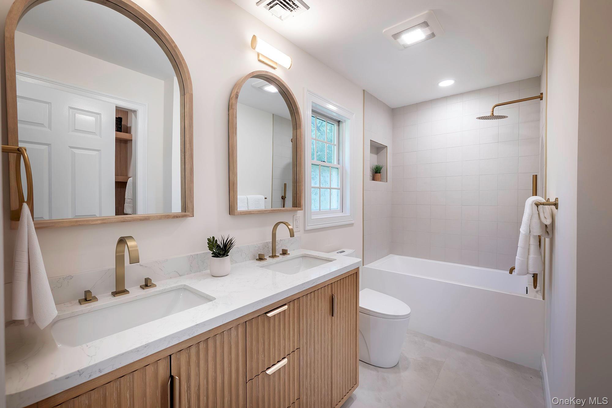 Single Family Van Cortlandt  Westchester County, NY 10598, MLS-913119-25