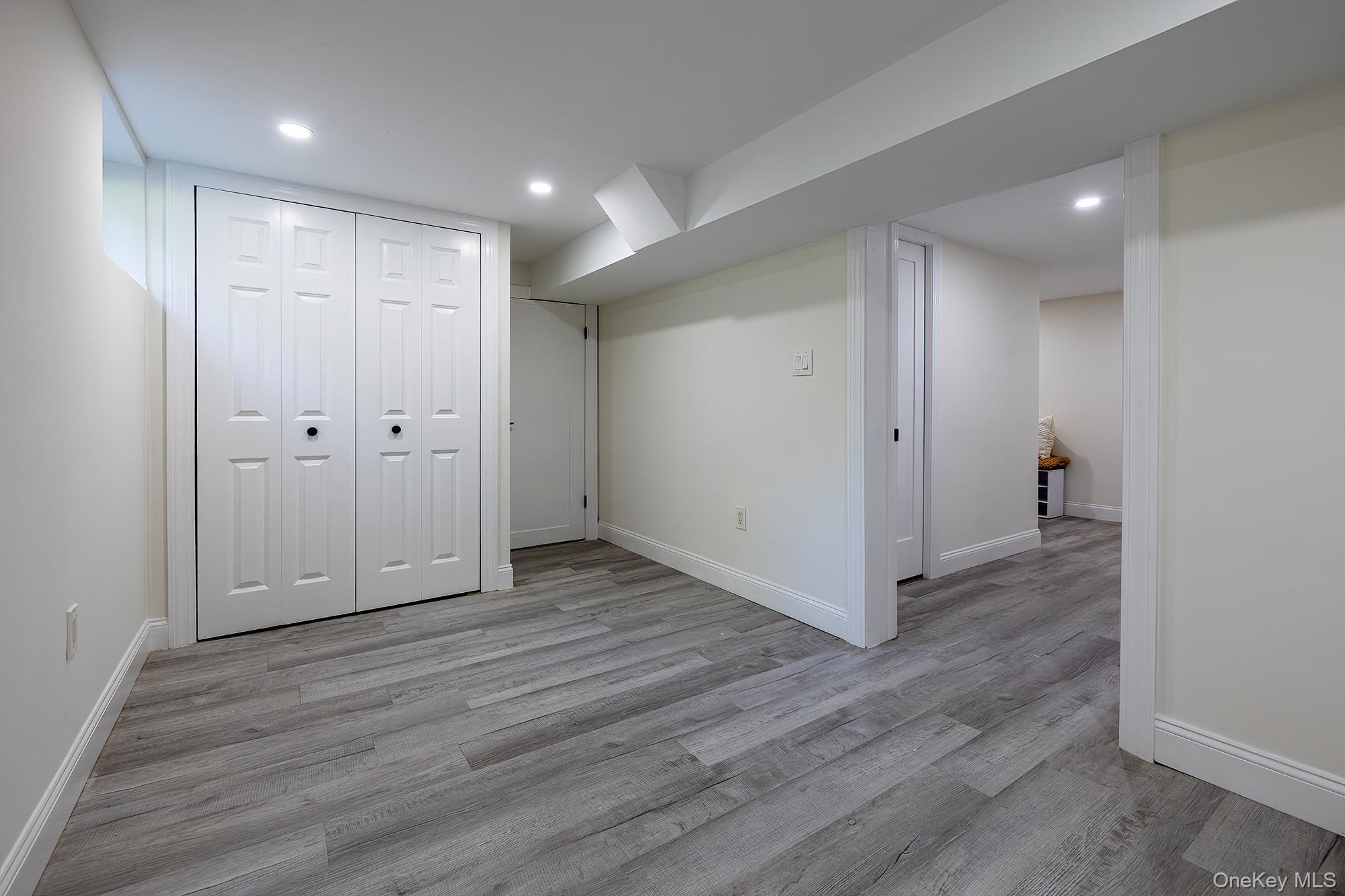 Single Family Van Cortlandt  Westchester County, NY 10598, MLS-913119-30