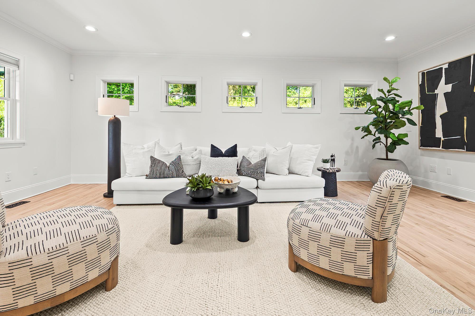 Single Family Van Cortlandt  Westchester County, NY 10598, MLS-913119-4