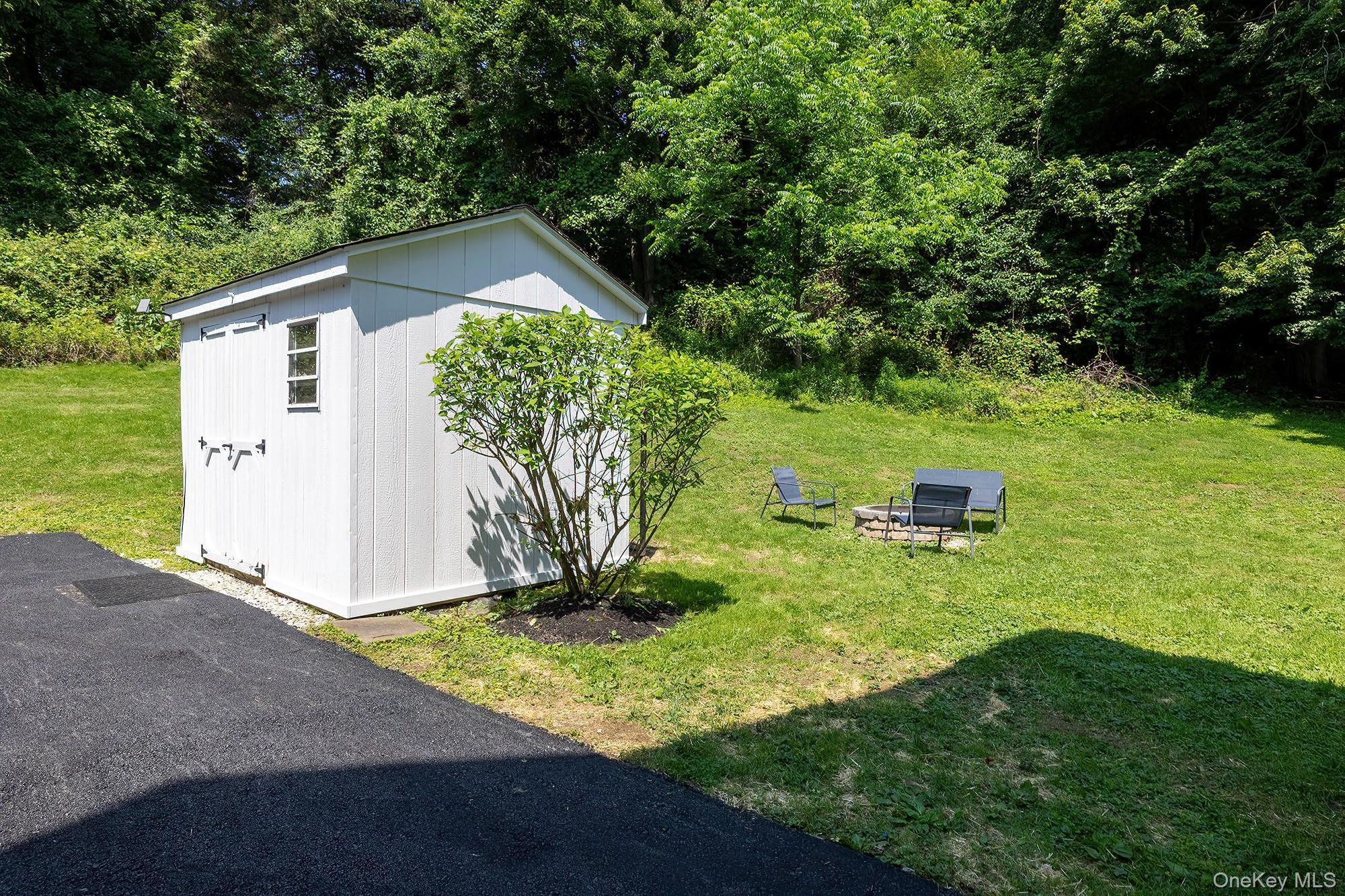 Single Family Van Cortlandt  Westchester County, NY 10598, MLS-913119-40