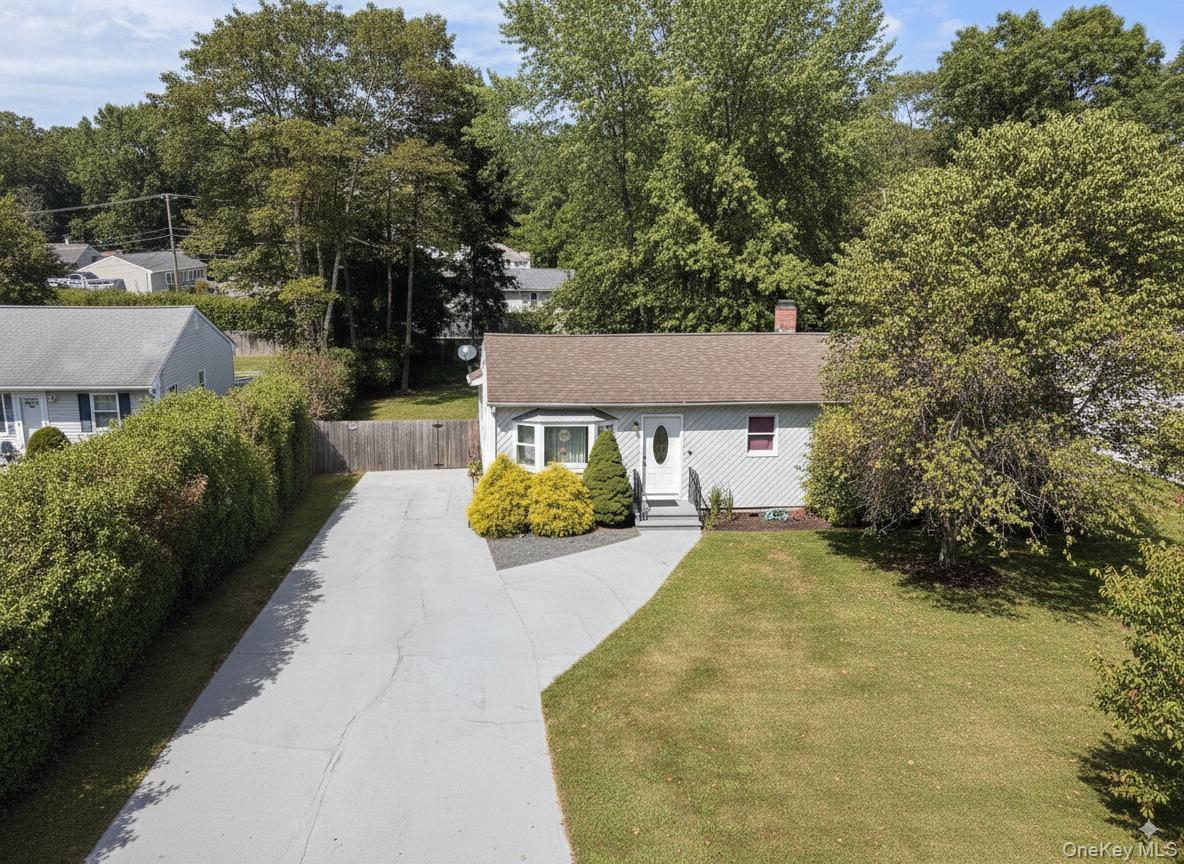 Single Family Merrill Suffolk County, NY 11717, MLS-913123-2