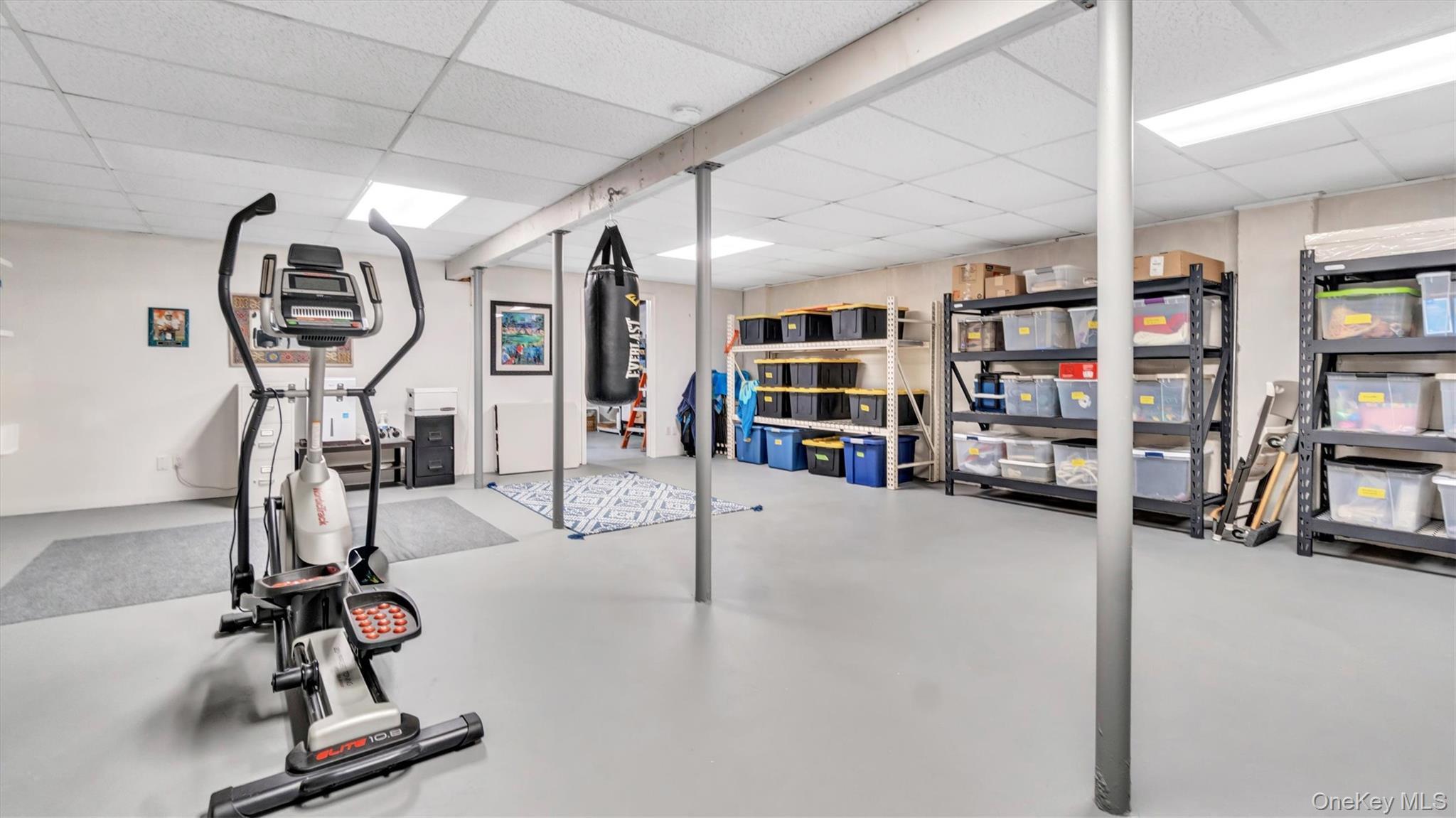 Single Family Landing  Suffolk County, NY 11933, MLS-913125-29