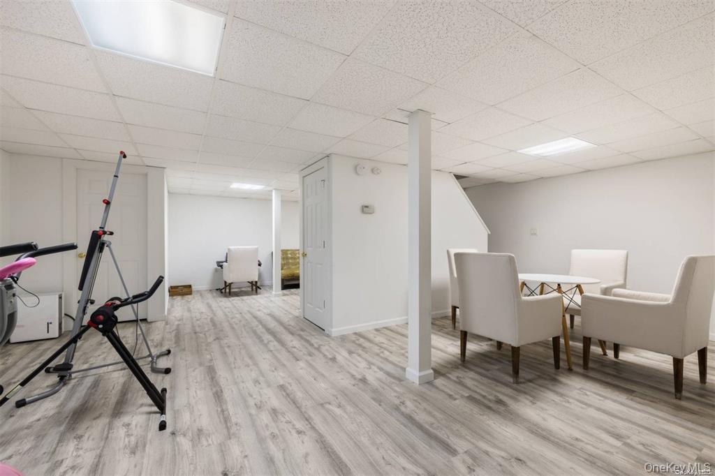 Single Family Wooded Suffolk County, NY 11946, MLS-913130-17