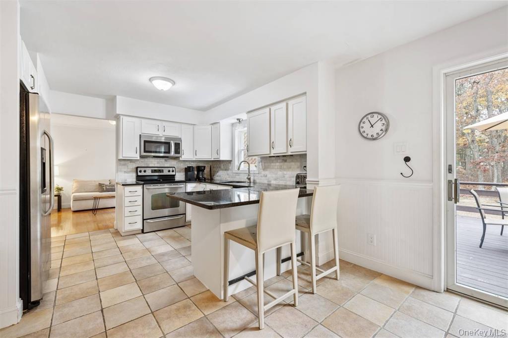 Single Family Wooded Suffolk County, NY 11946, MLS-913130-4