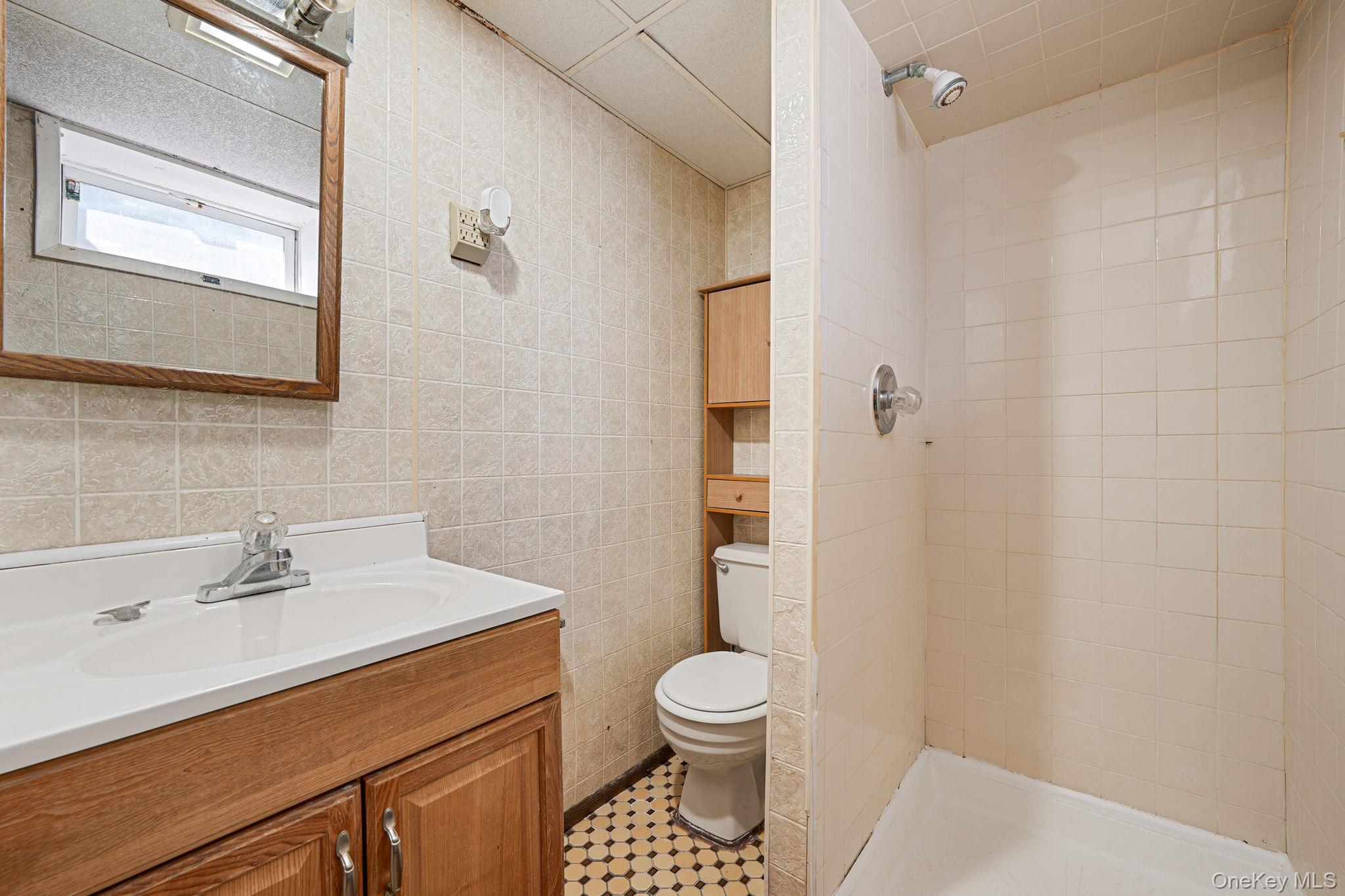 Single Family Barbara  Nassau County, NY 11554, MLS-913170-28