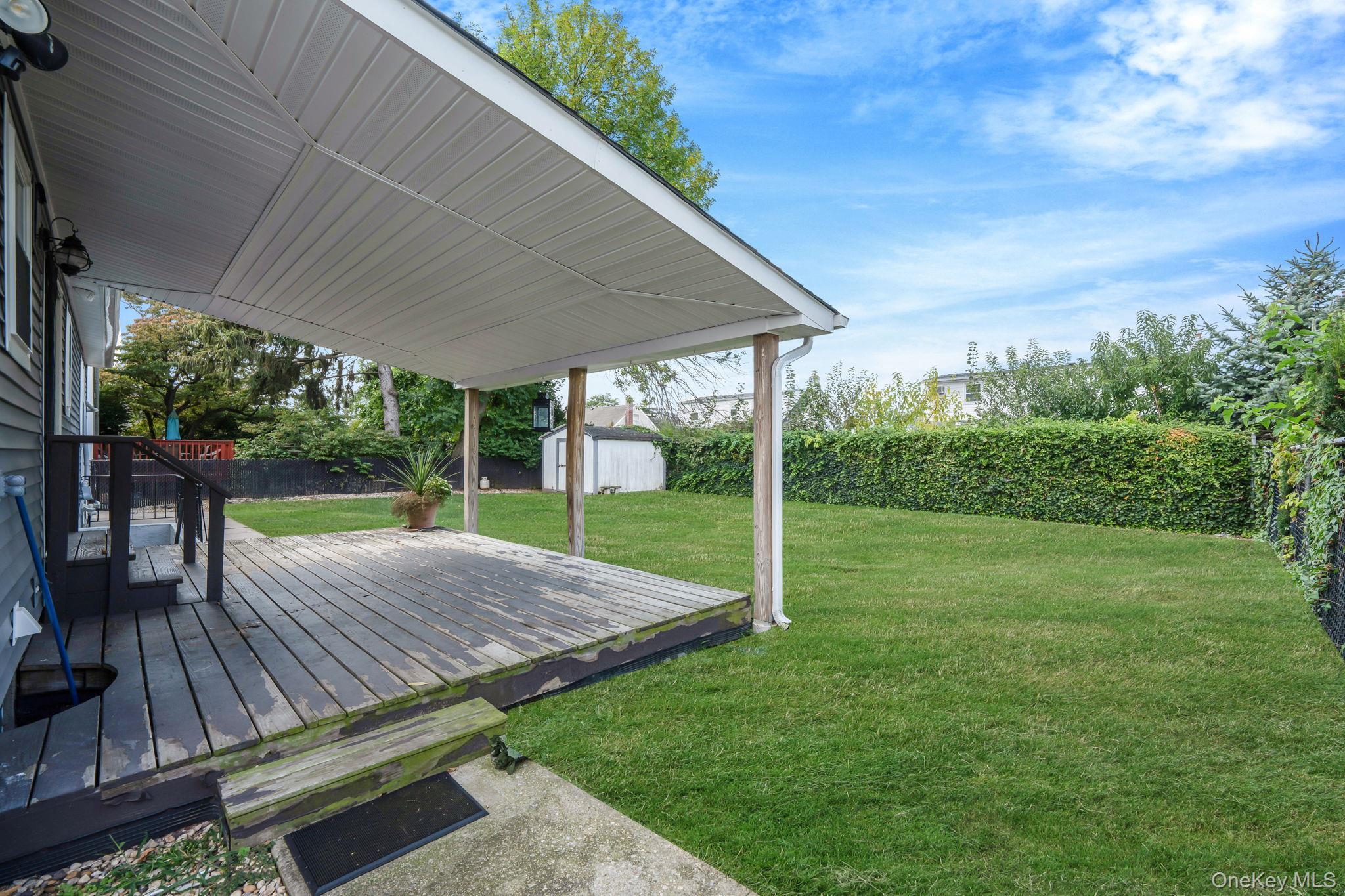 Single Family Barbara  Nassau County, NY 11554, MLS-913170-34