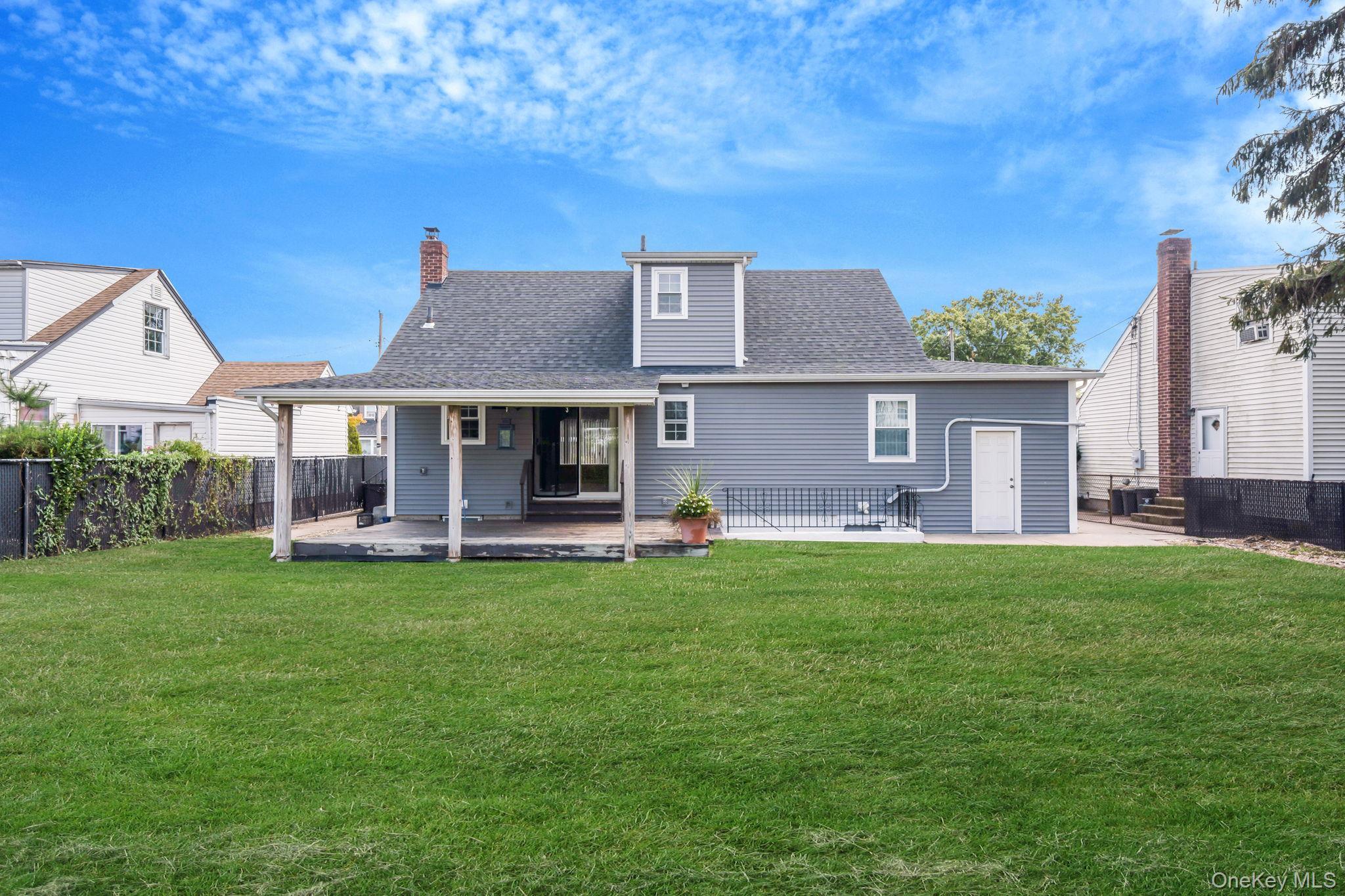 Single Family Barbara  Nassau County, NY 11554, MLS-913170-37