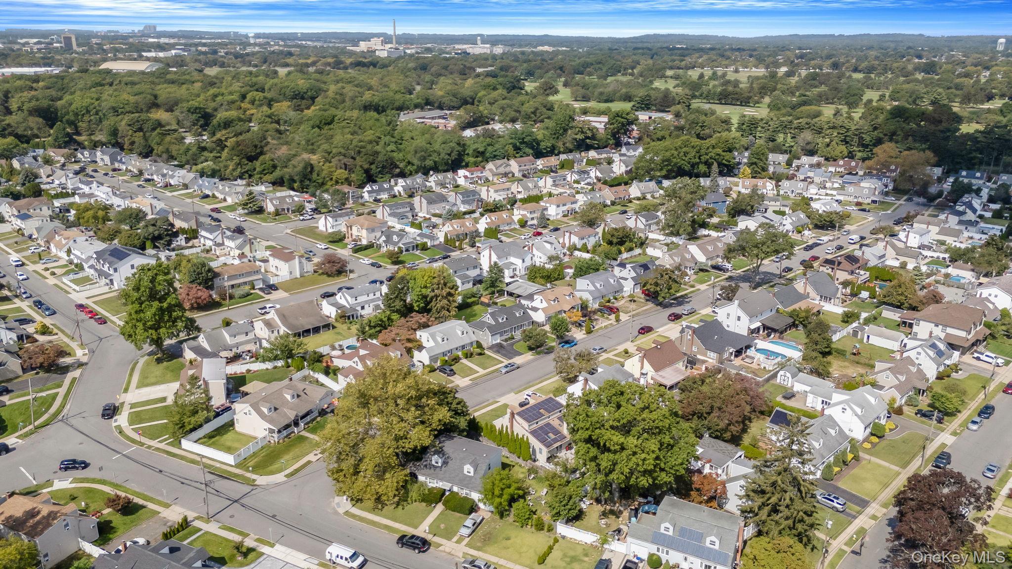 Single Family Barbara  Nassau County, NY 11554, MLS-913170-40