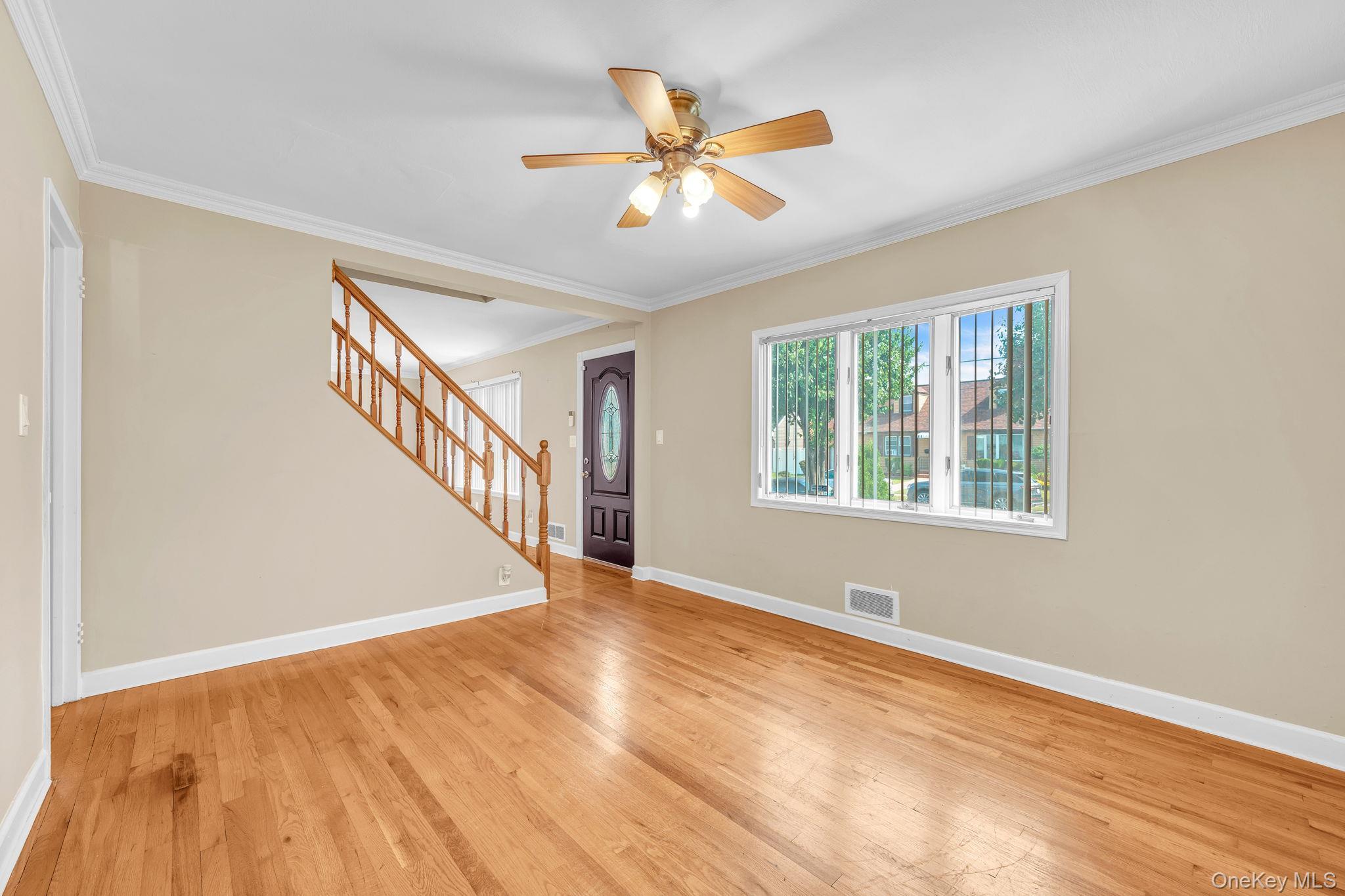 Single Family Barbara  Nassau County, NY 11554, MLS-913170-8