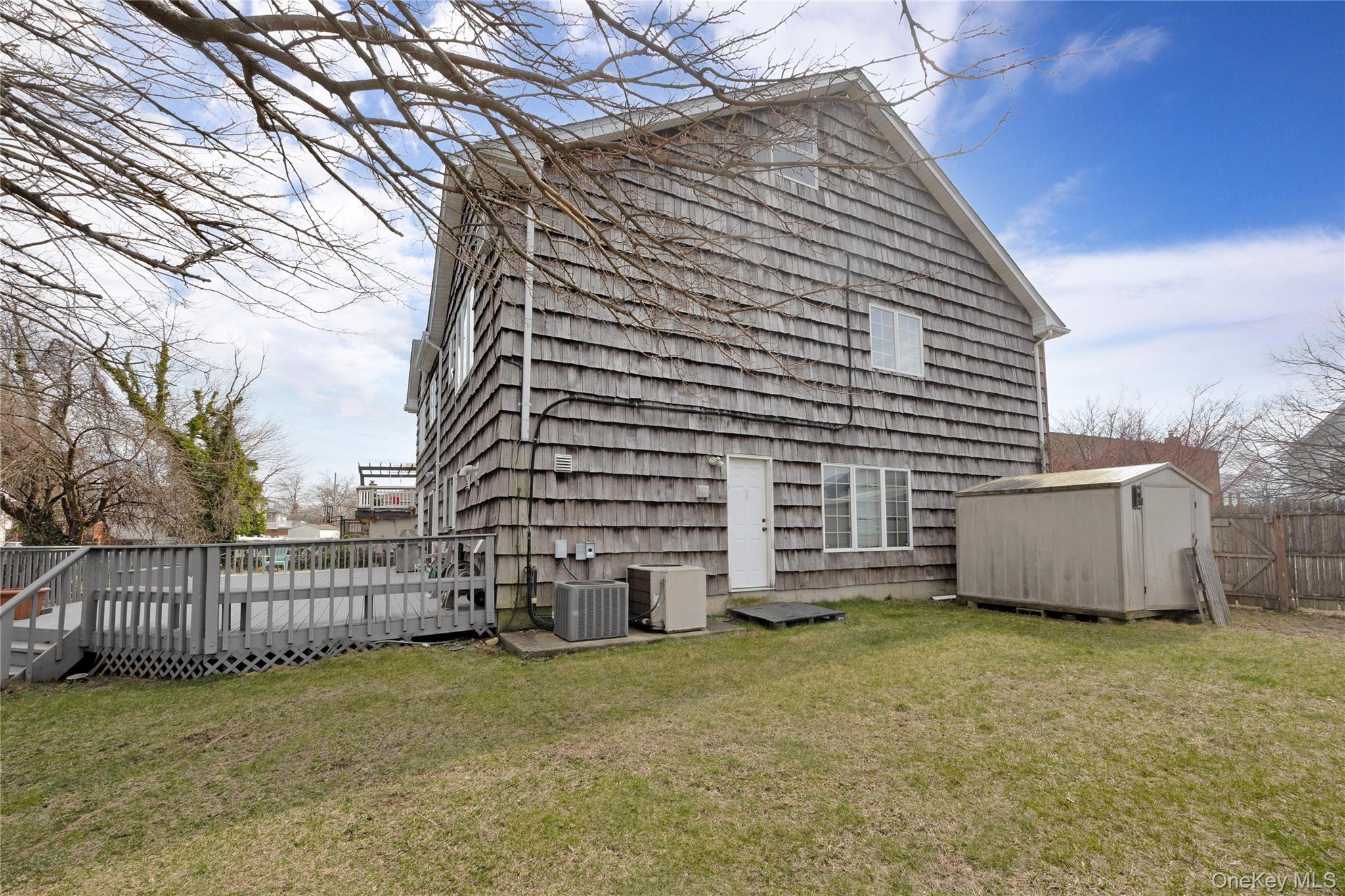 Single Family Park Nassau County, NY 11516, MLS-913173-26