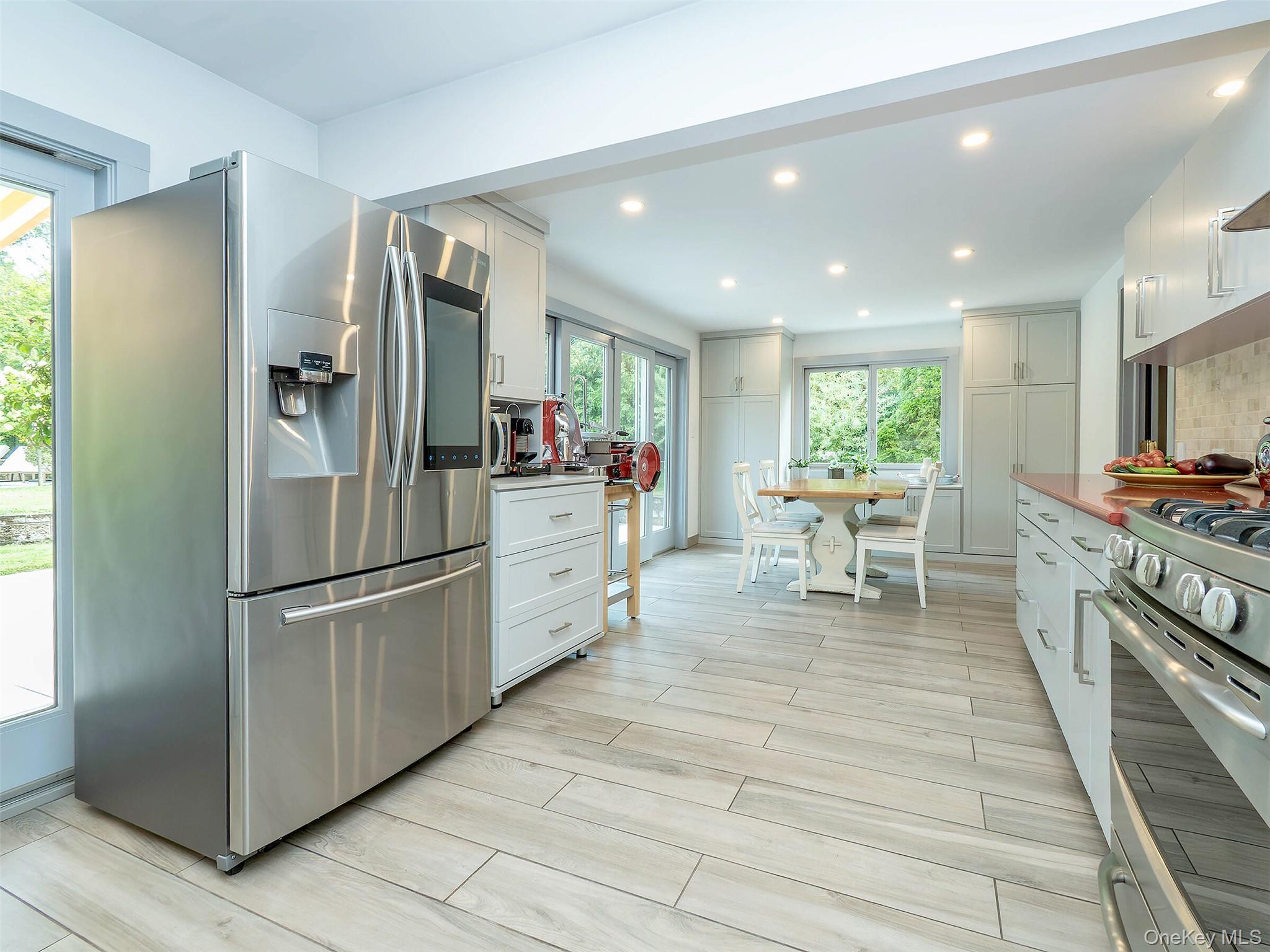 Single Family Highland Nassau County, NY 11542, MLS-913197-10